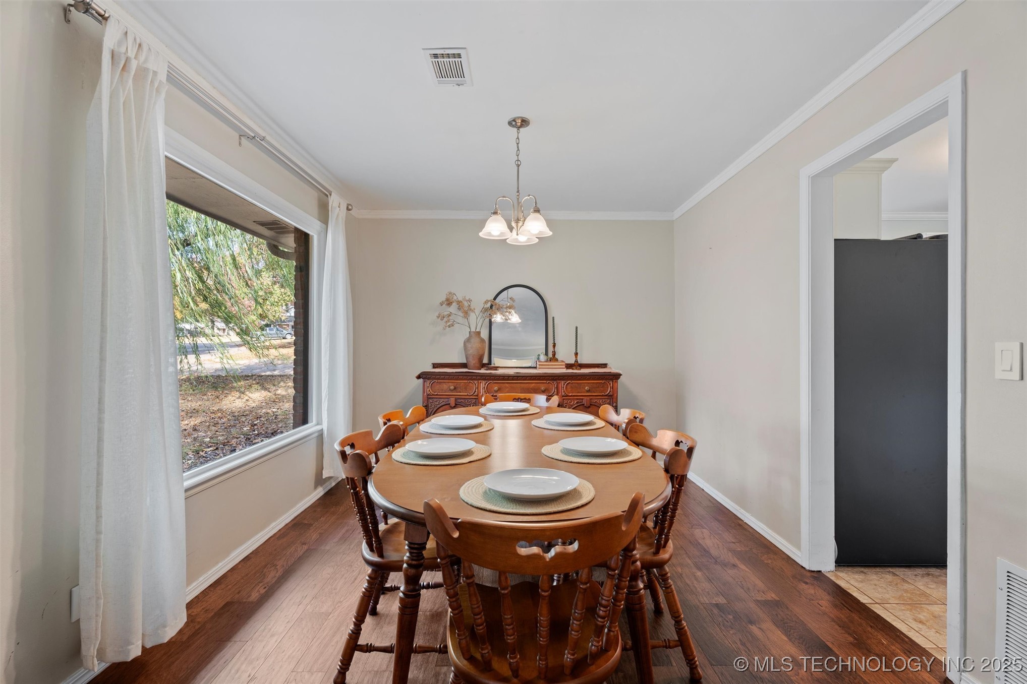 1800 Harned Drive Property Photo 9