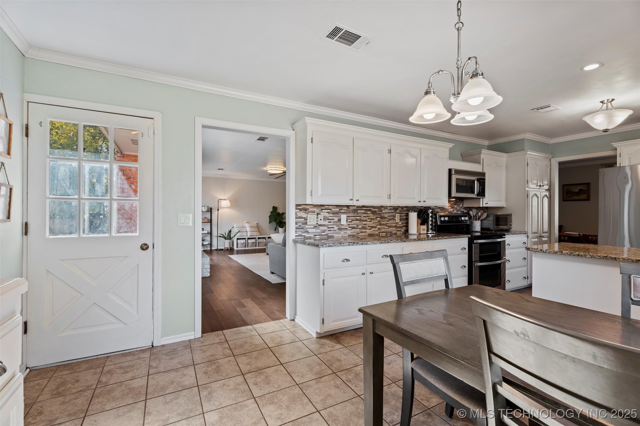 1800 Harned Drive Property Photo 17