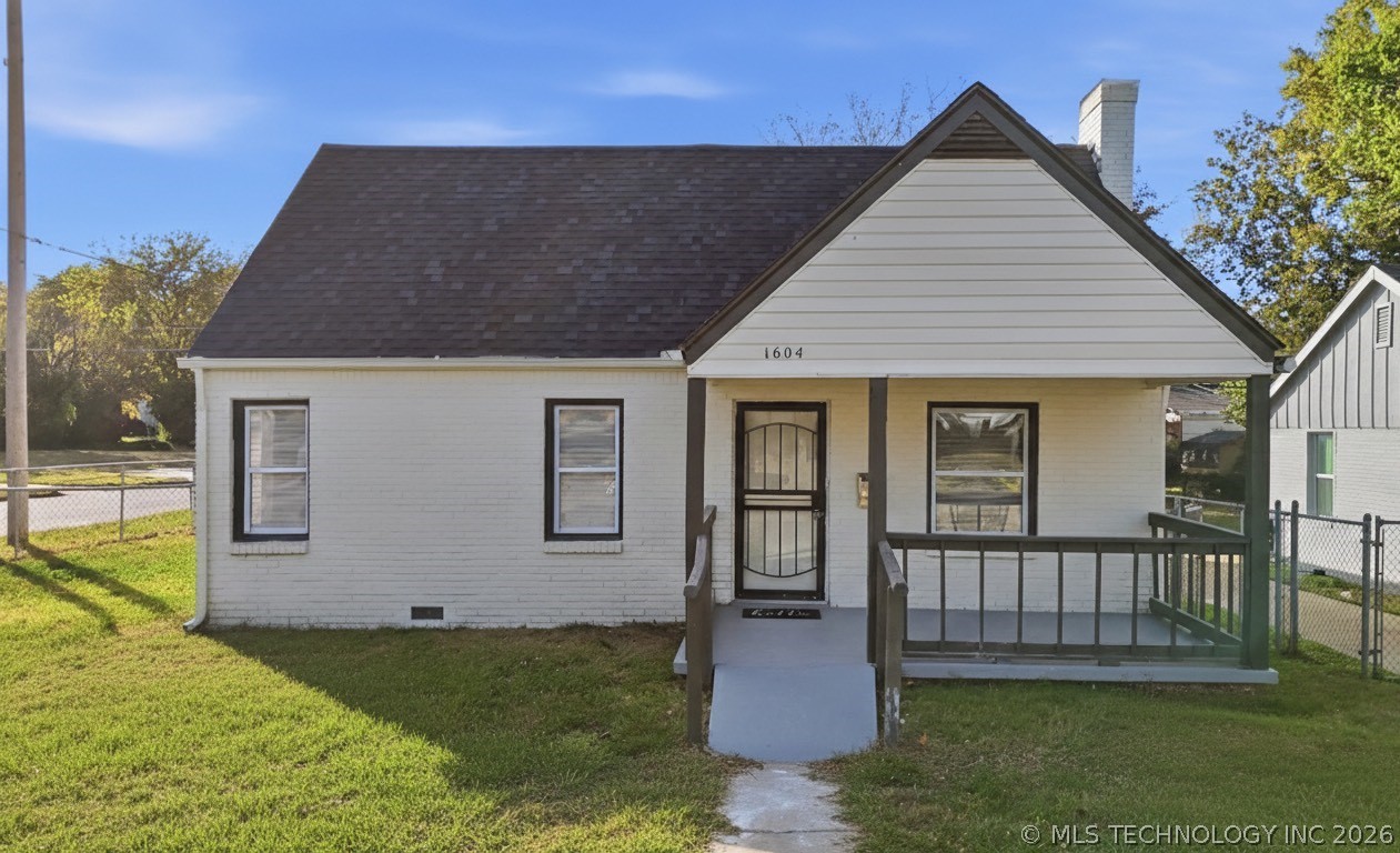 1604 N Boston Place Property Photo 2