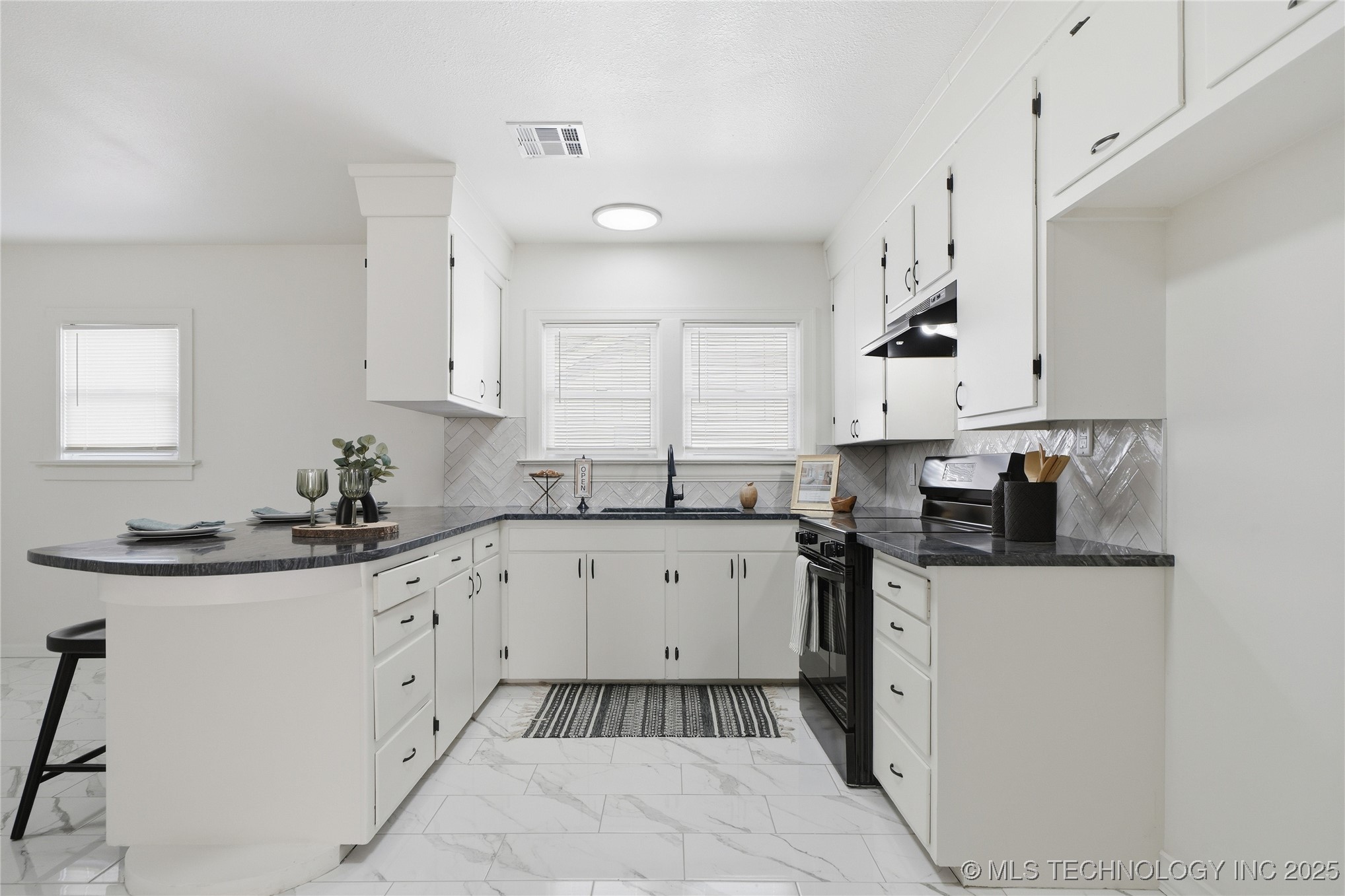 1604 N Boston Place Property Photo 11