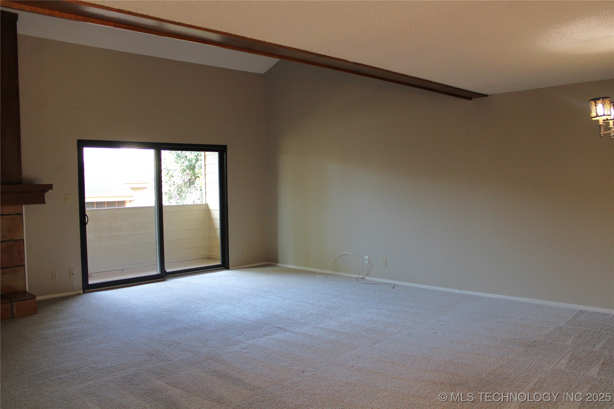 2932 E 84th Street 36 Property Photo 3