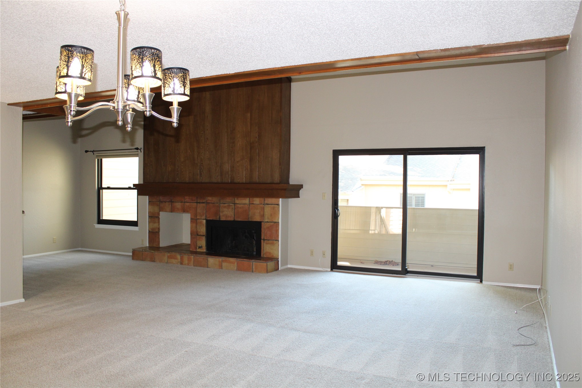 2932 E 84th Street 36 Property Photo 4