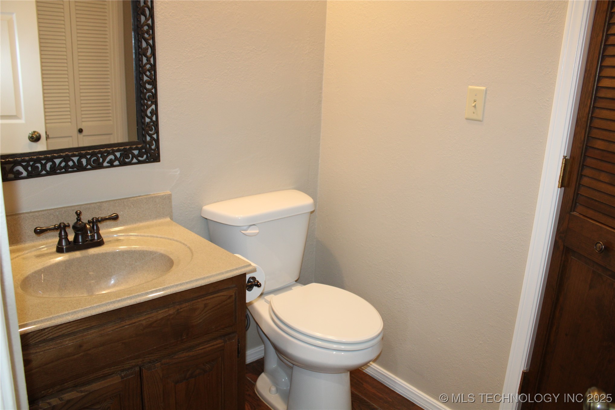 2932 E 84th Street 36 Property Photo 12