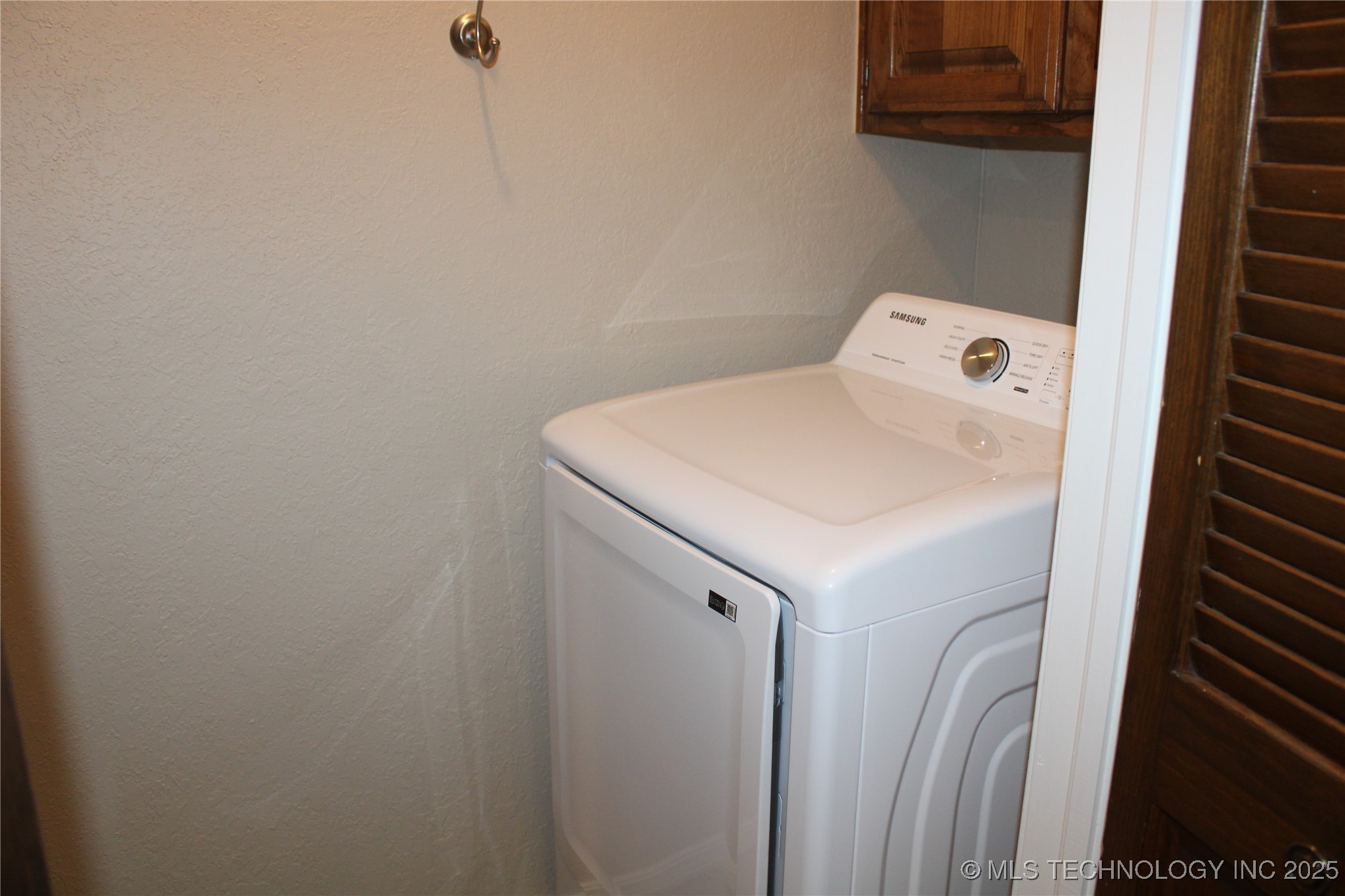 2932 E 84th Street 36 Property Photo 13