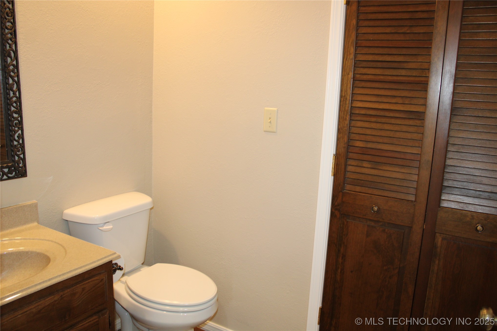 2932 E 84th Street 36 Property Photo 15