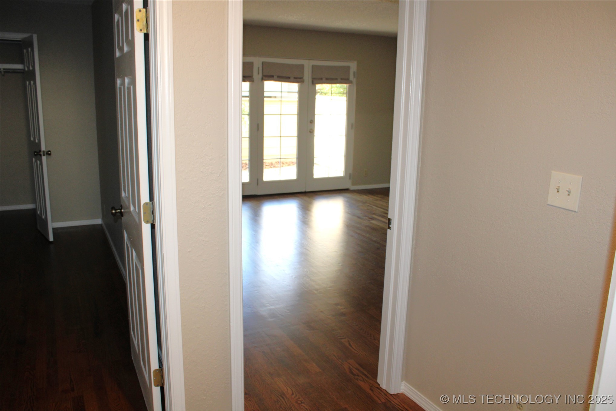 2932 E 84th Street 36 Property Photo 17