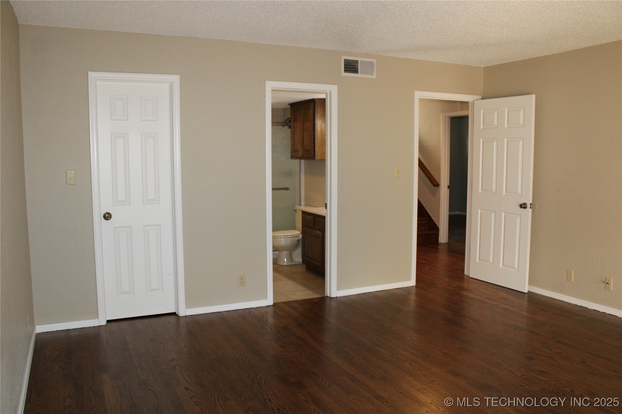 2932 E 84th Street 36 Property Photo 23