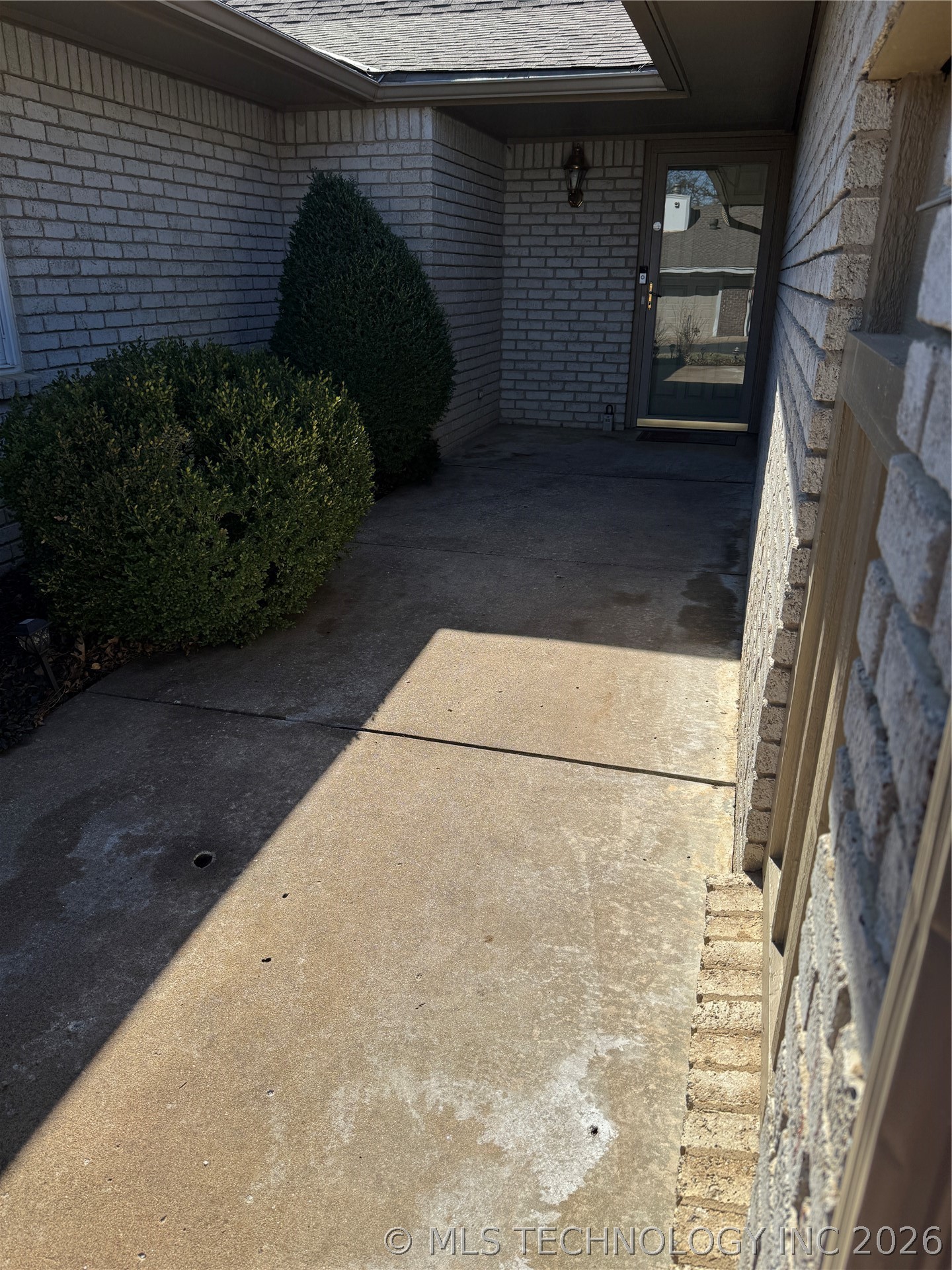 1545 Pecan Place Property Photo 2