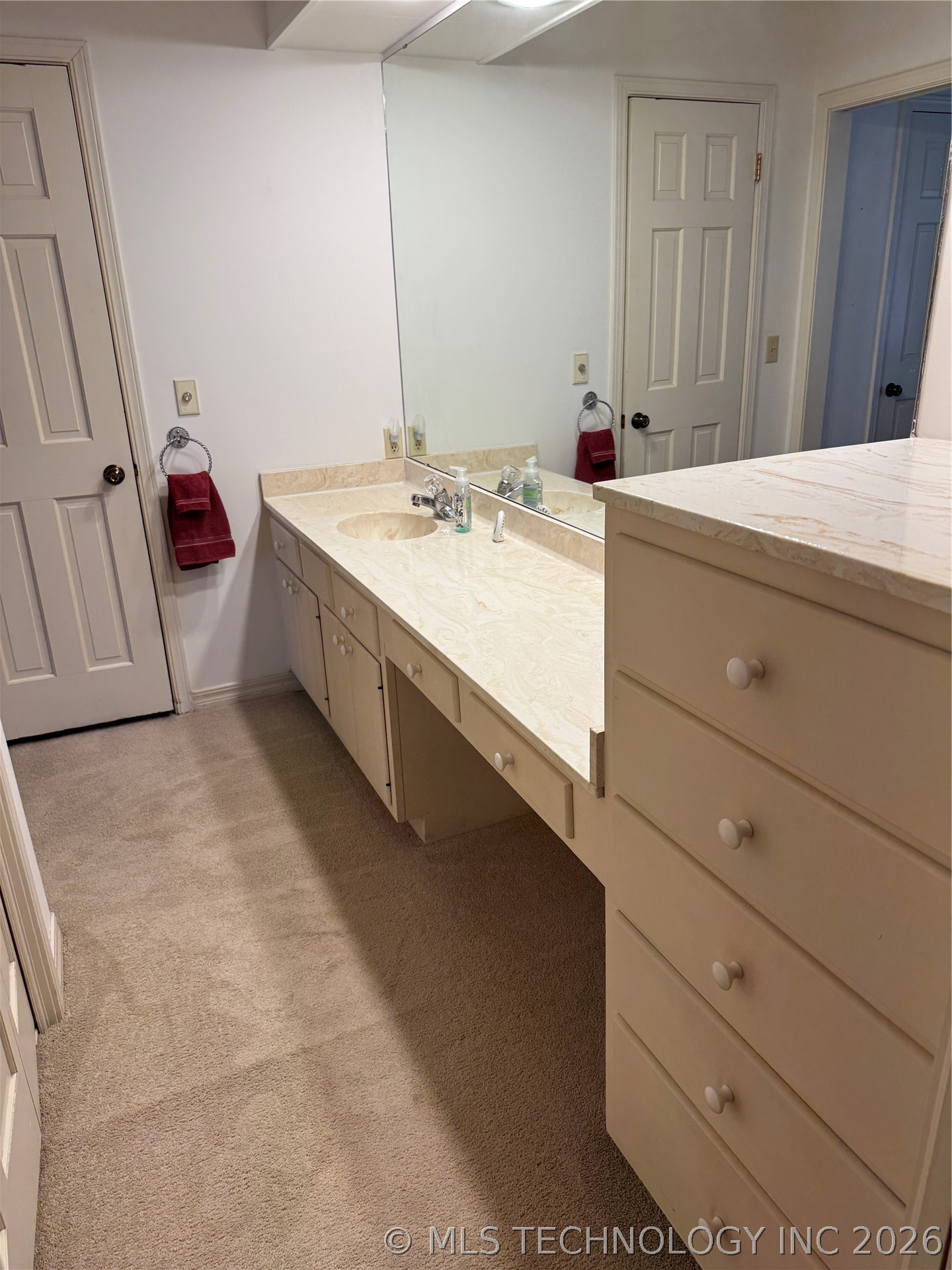 1545 Pecan Place Property Photo 11