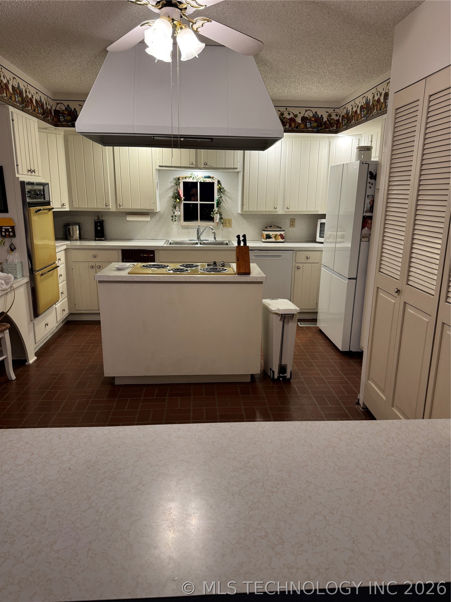 1545 Pecan Place Property Photo 14