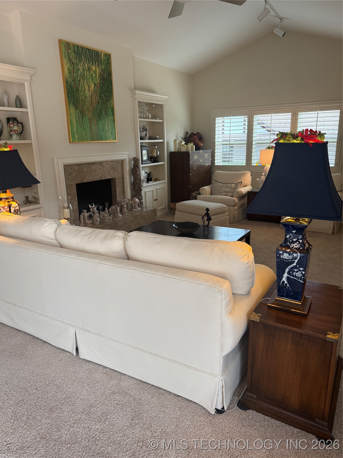 1549 Pecan Place Property Photo 2