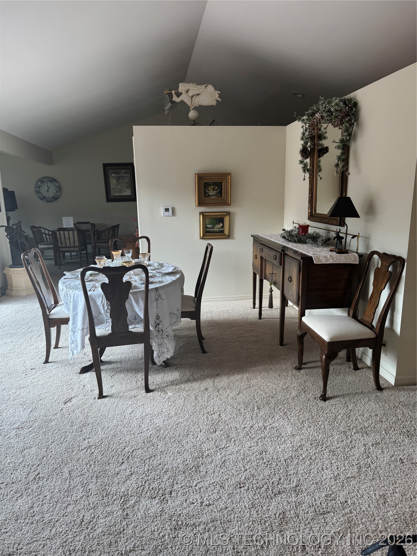 1549 Pecan Place Property Photo 4