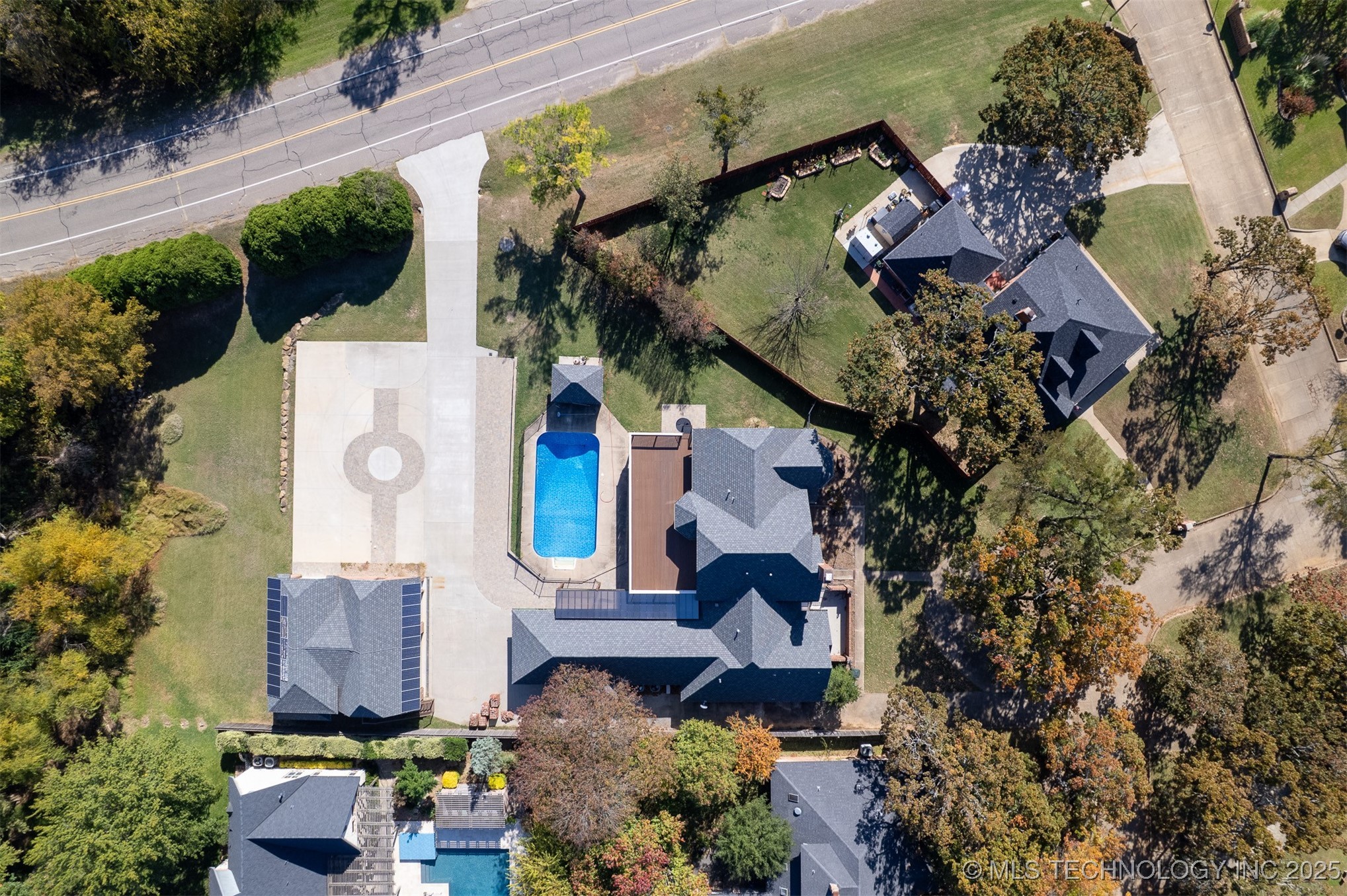 3002 Quail Ridge Circle Property Photo 8