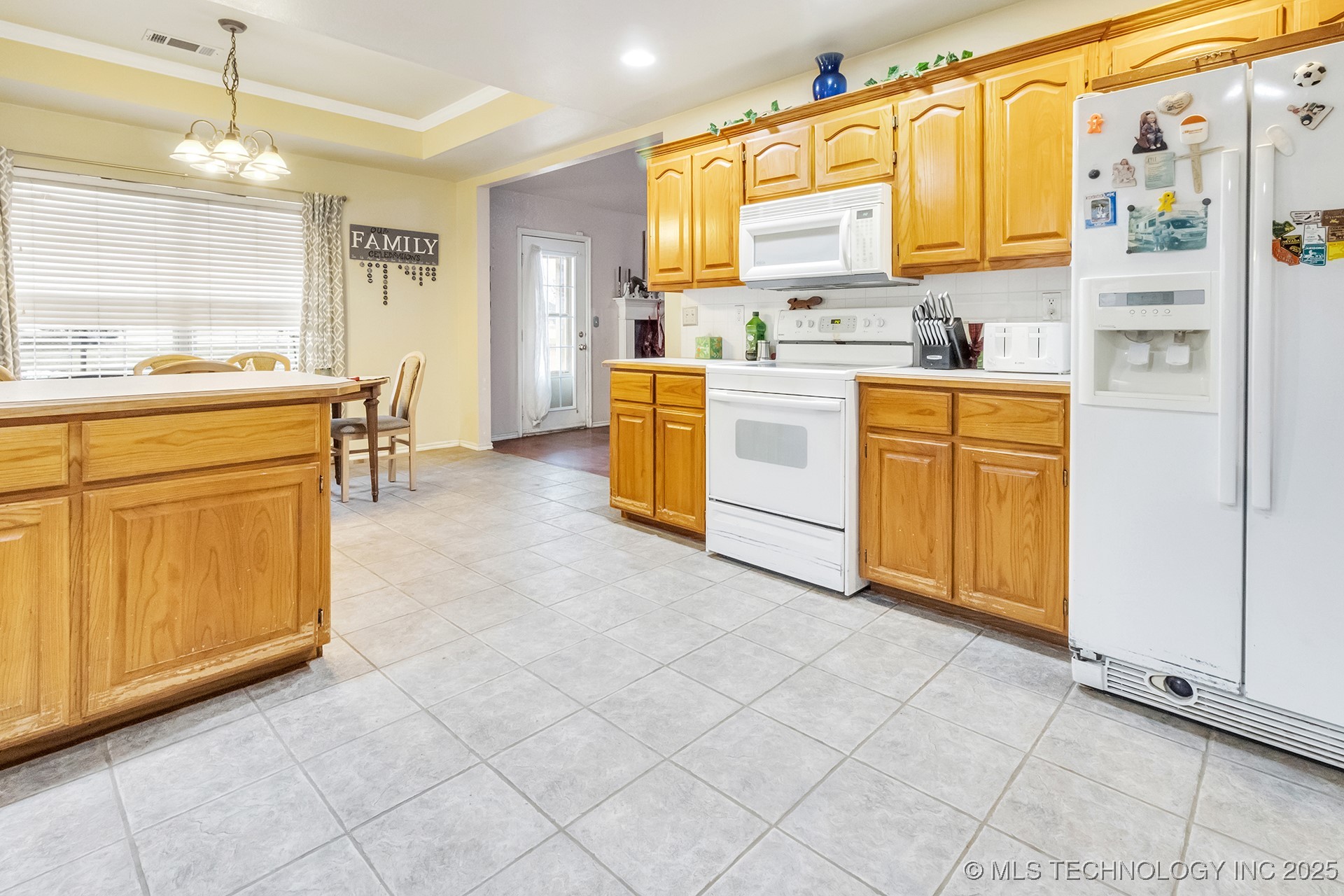 2122 W Walnut Street Property Photo 16