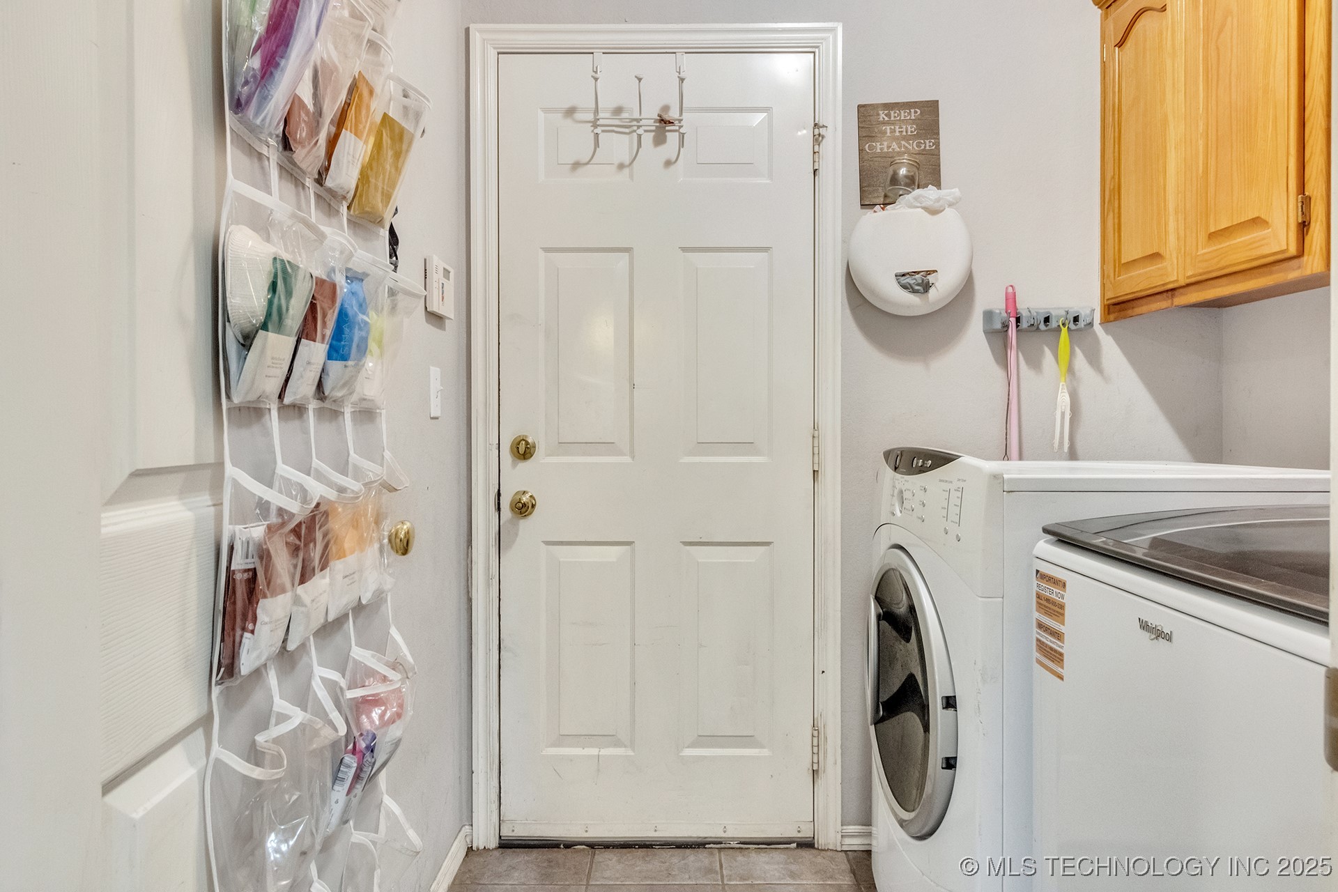 2122 W Walnut Street Property Photo 17