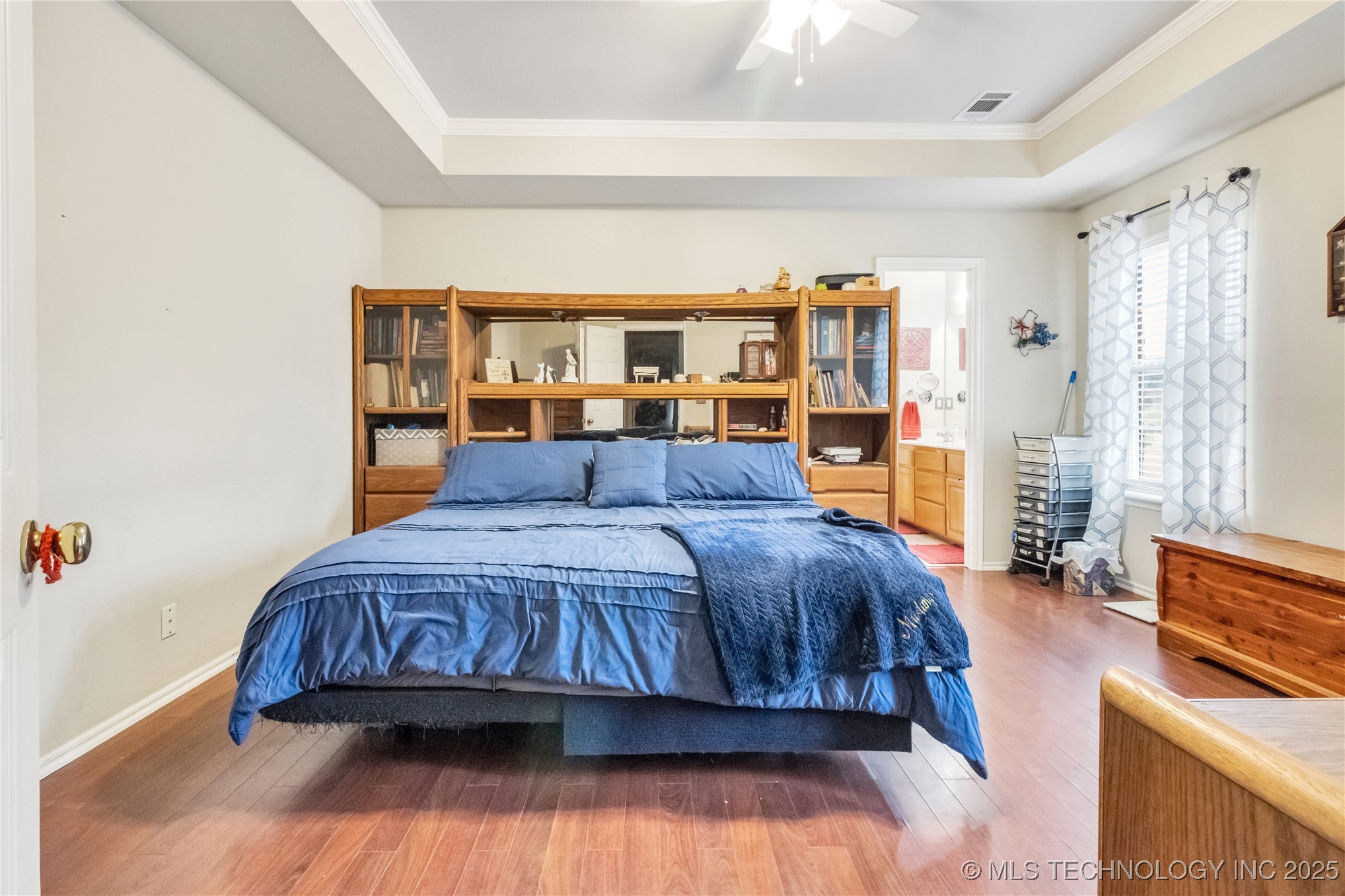 2122 W Walnut Street Property Photo 18