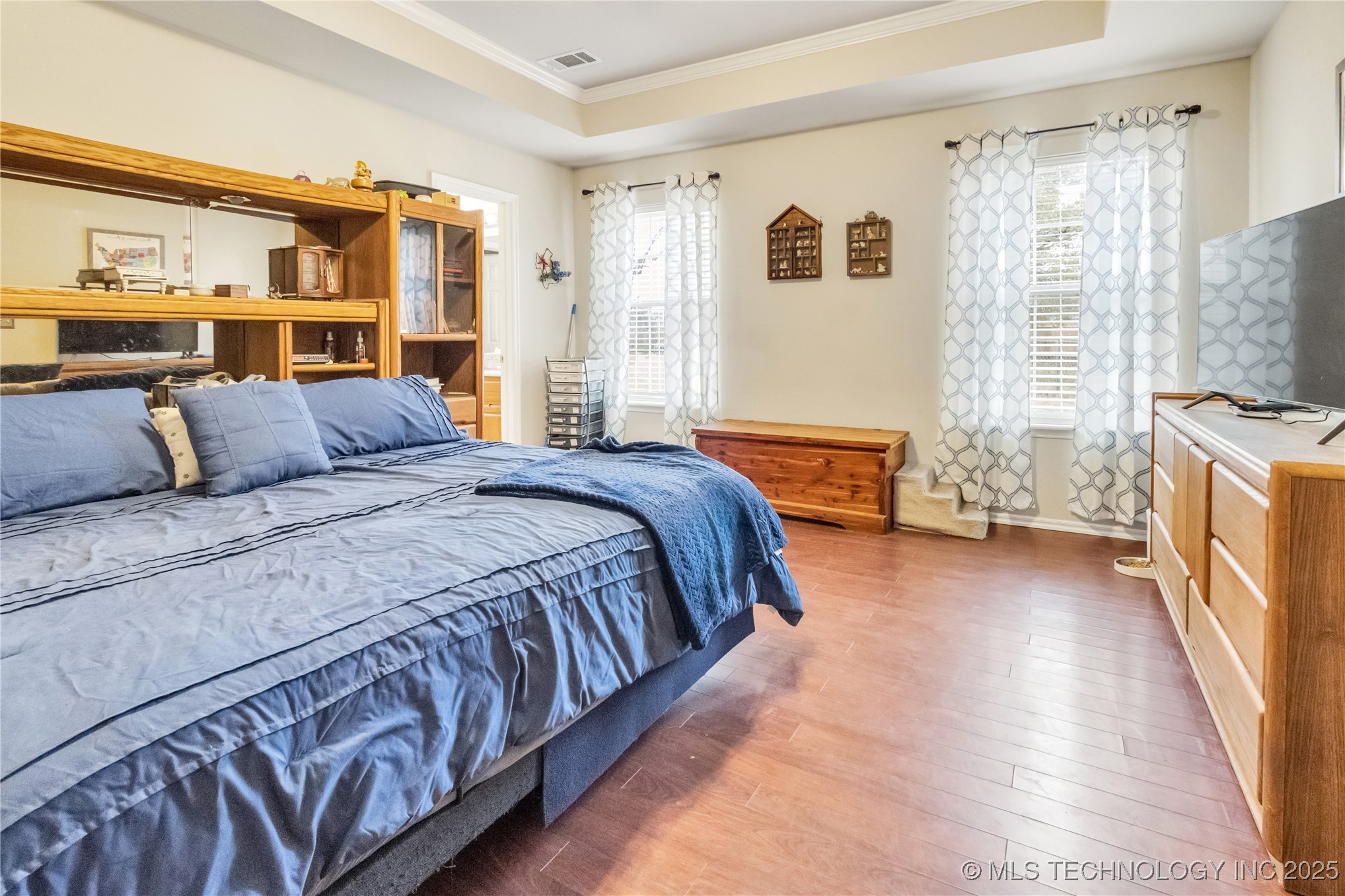 2122 W Walnut Street Property Photo 19