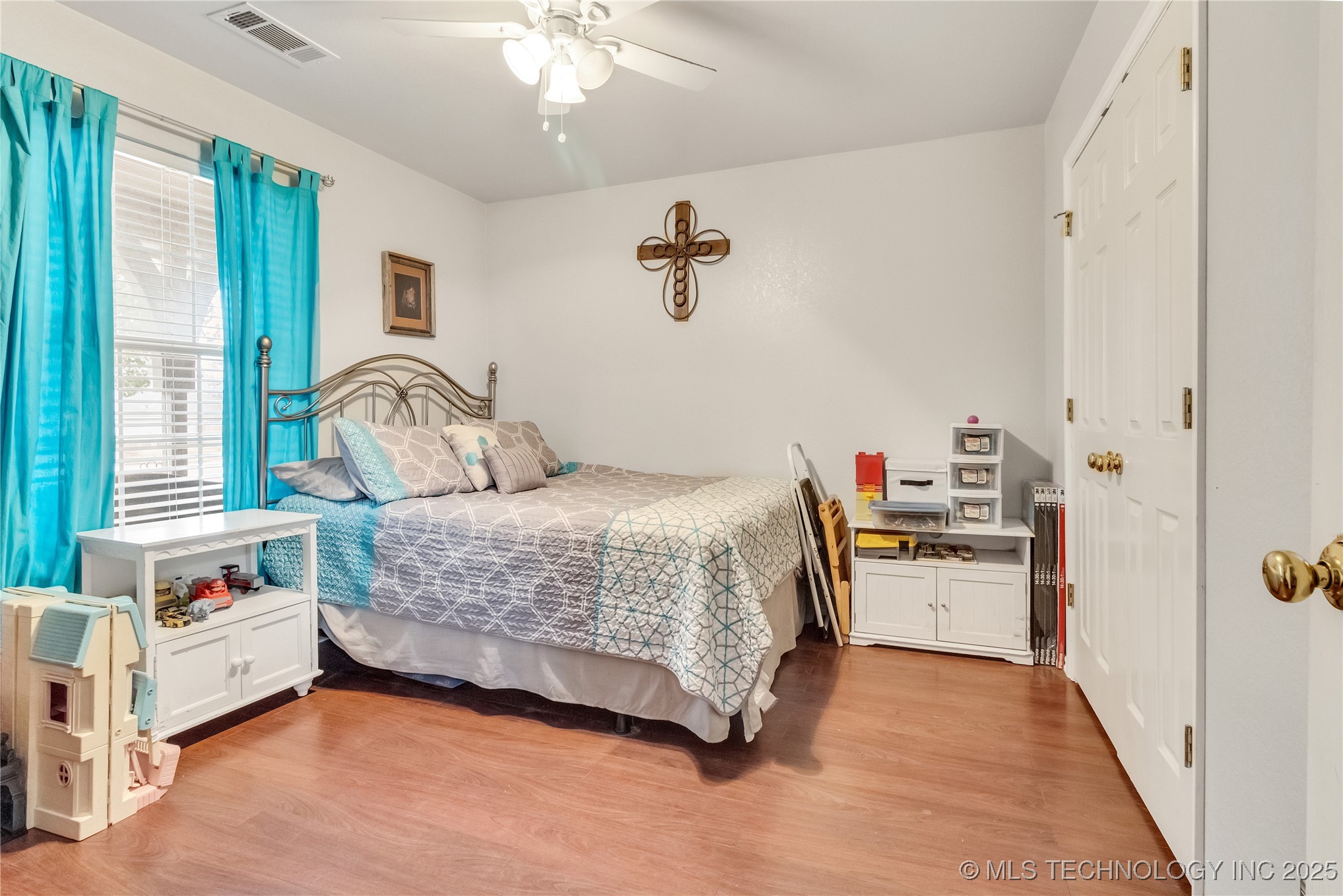 2122 W Walnut Street Property Photo 26