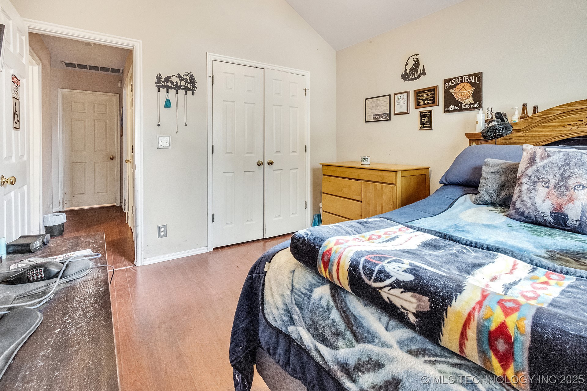 2122 W Walnut Street Property Photo 29