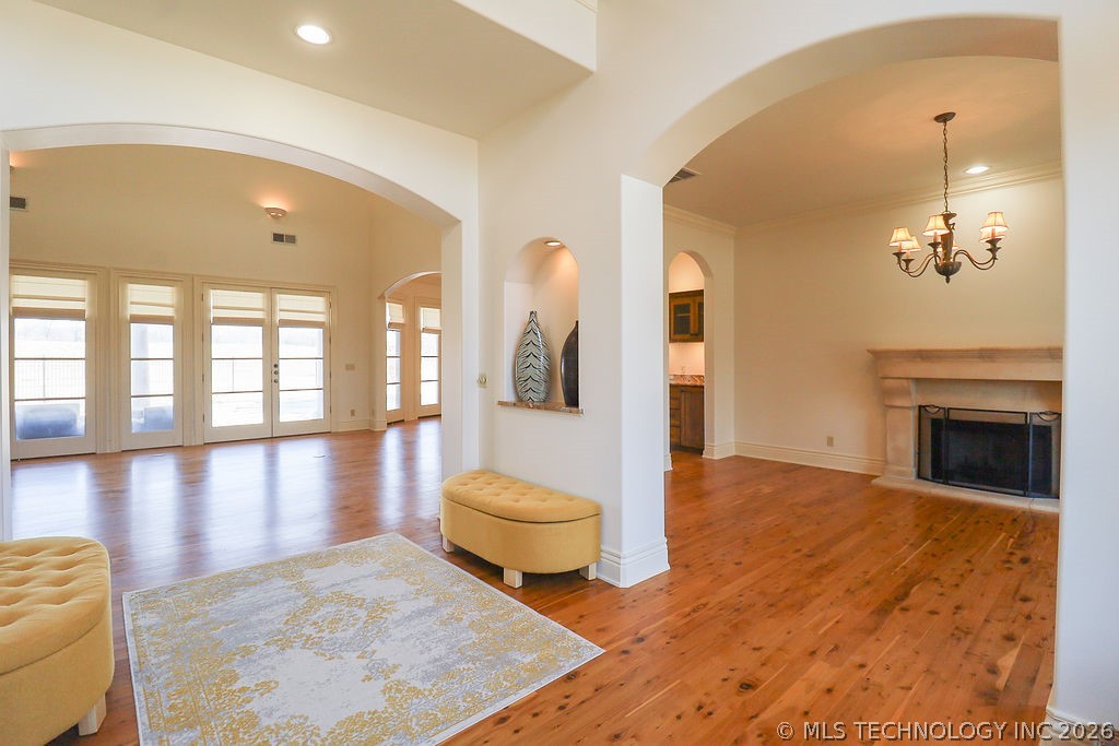 14832 S 53rd East Avenue Property Photo 4