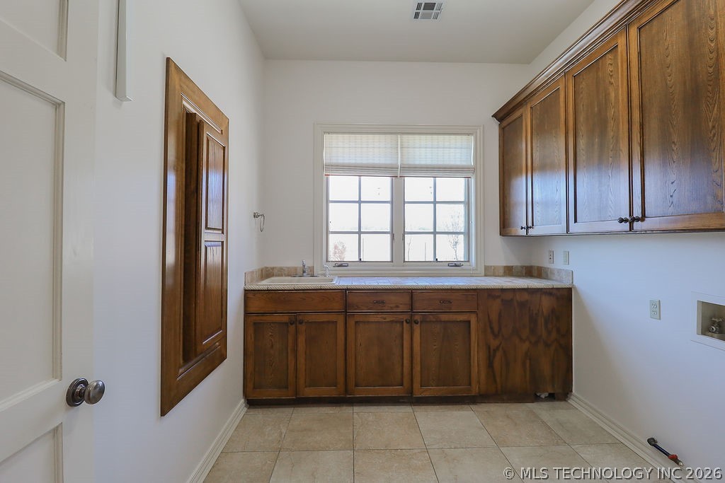 14832 S 53rd East Avenue Property Photo 21