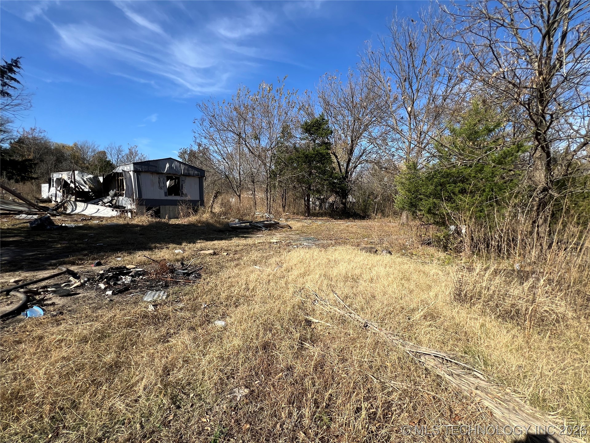 502 E 3rd Street E Property Photo 9