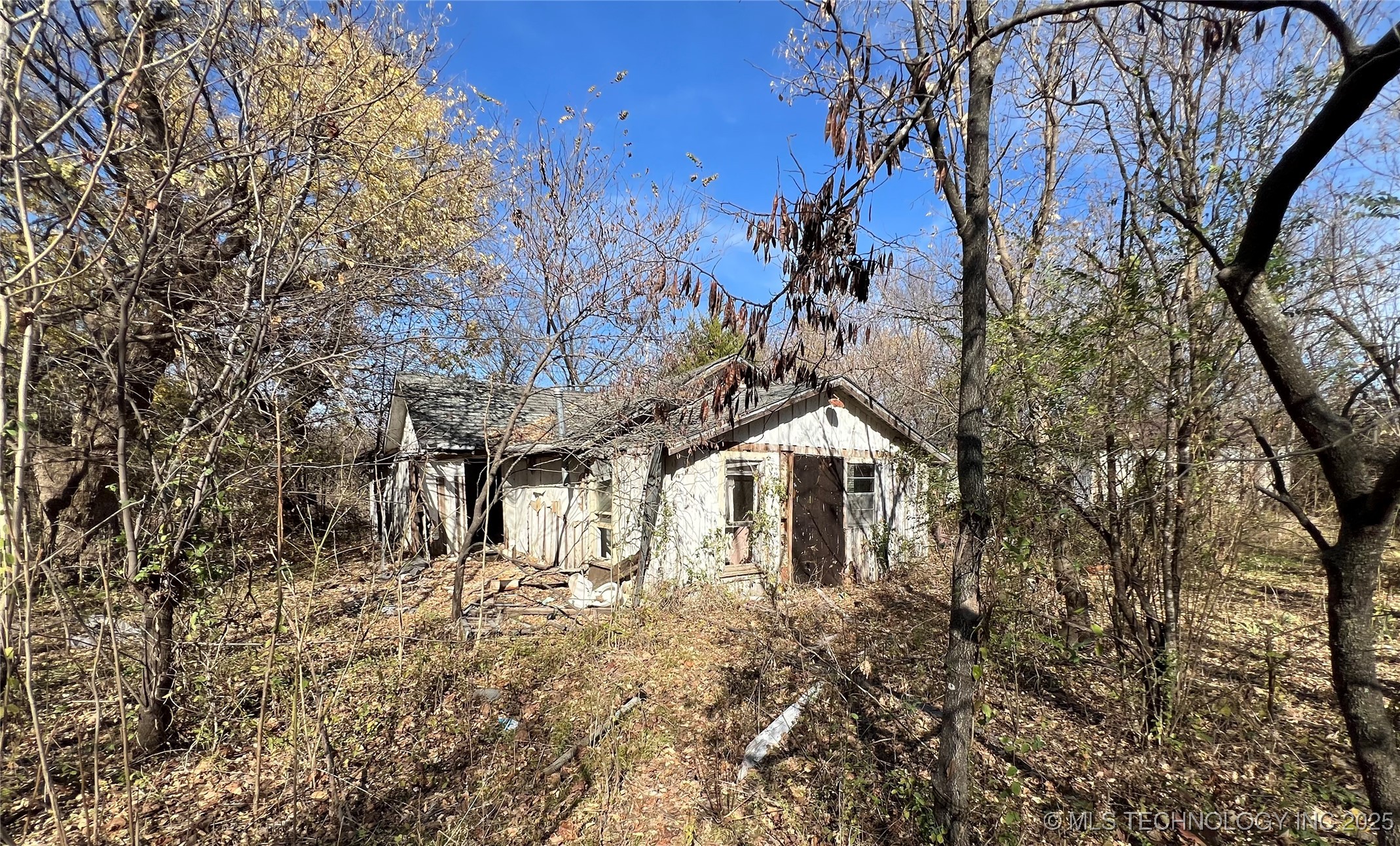 502 E 3rd Street E Property Photo 11