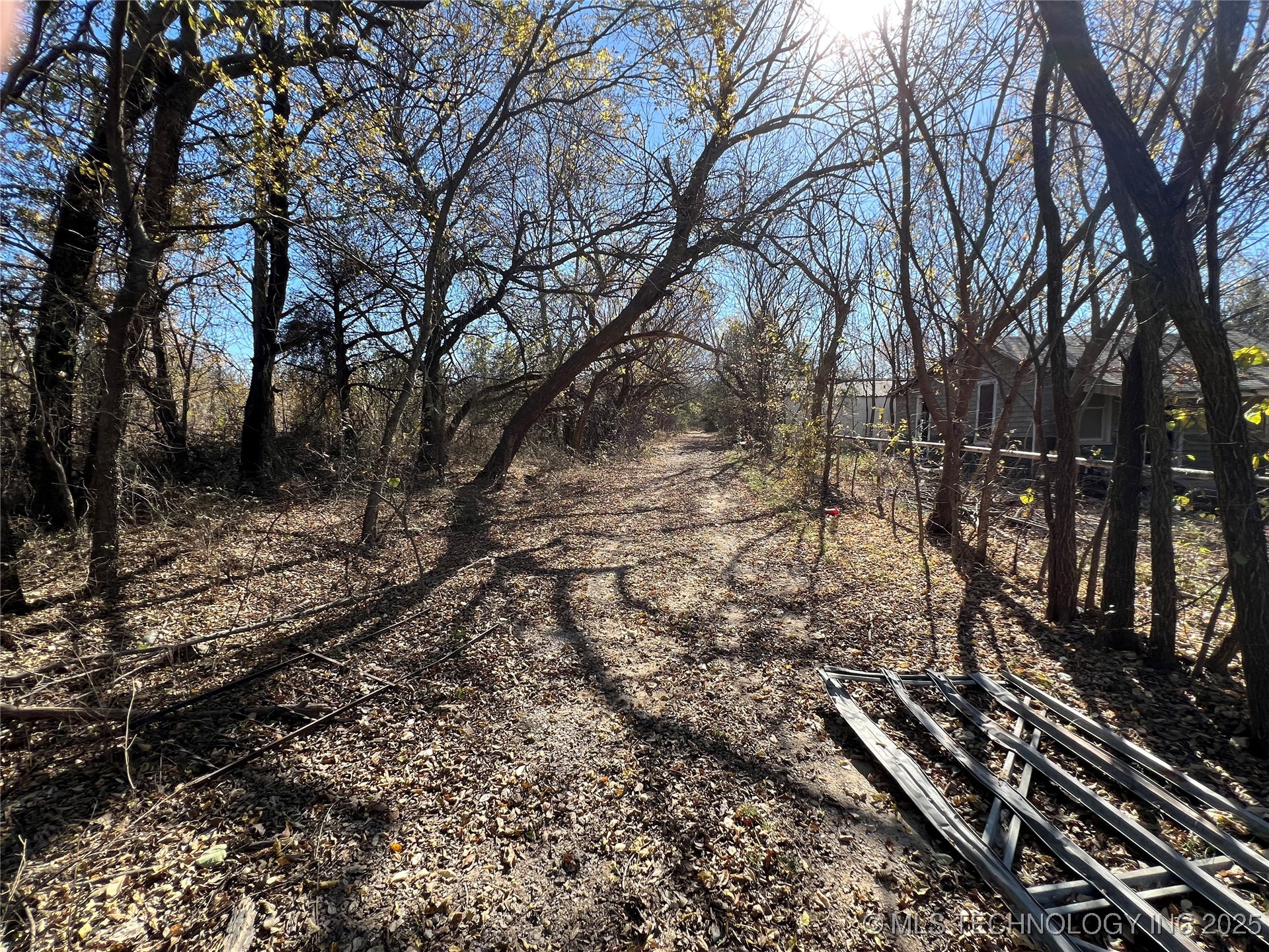 502 E 3rd Street E Property Photo 17