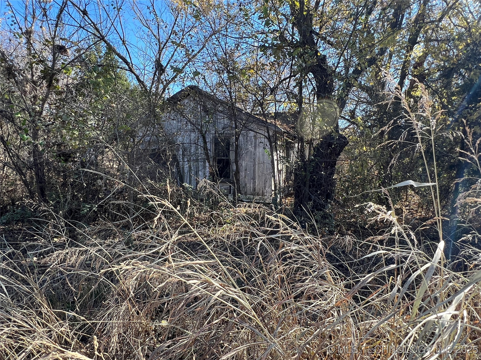 502 E 3rd Street E Property Photo 22