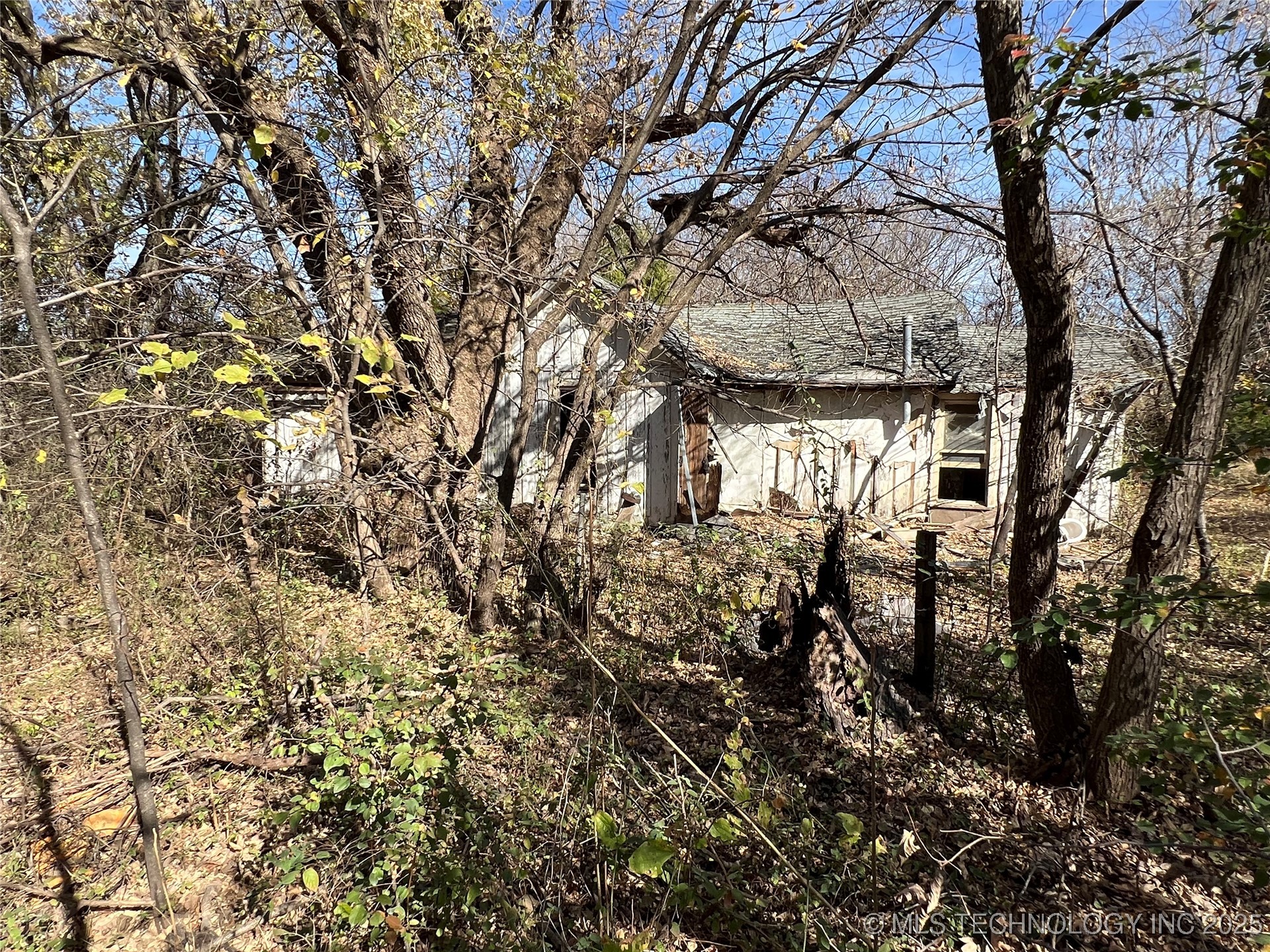 502 E 3rd Street E Property Photo 24