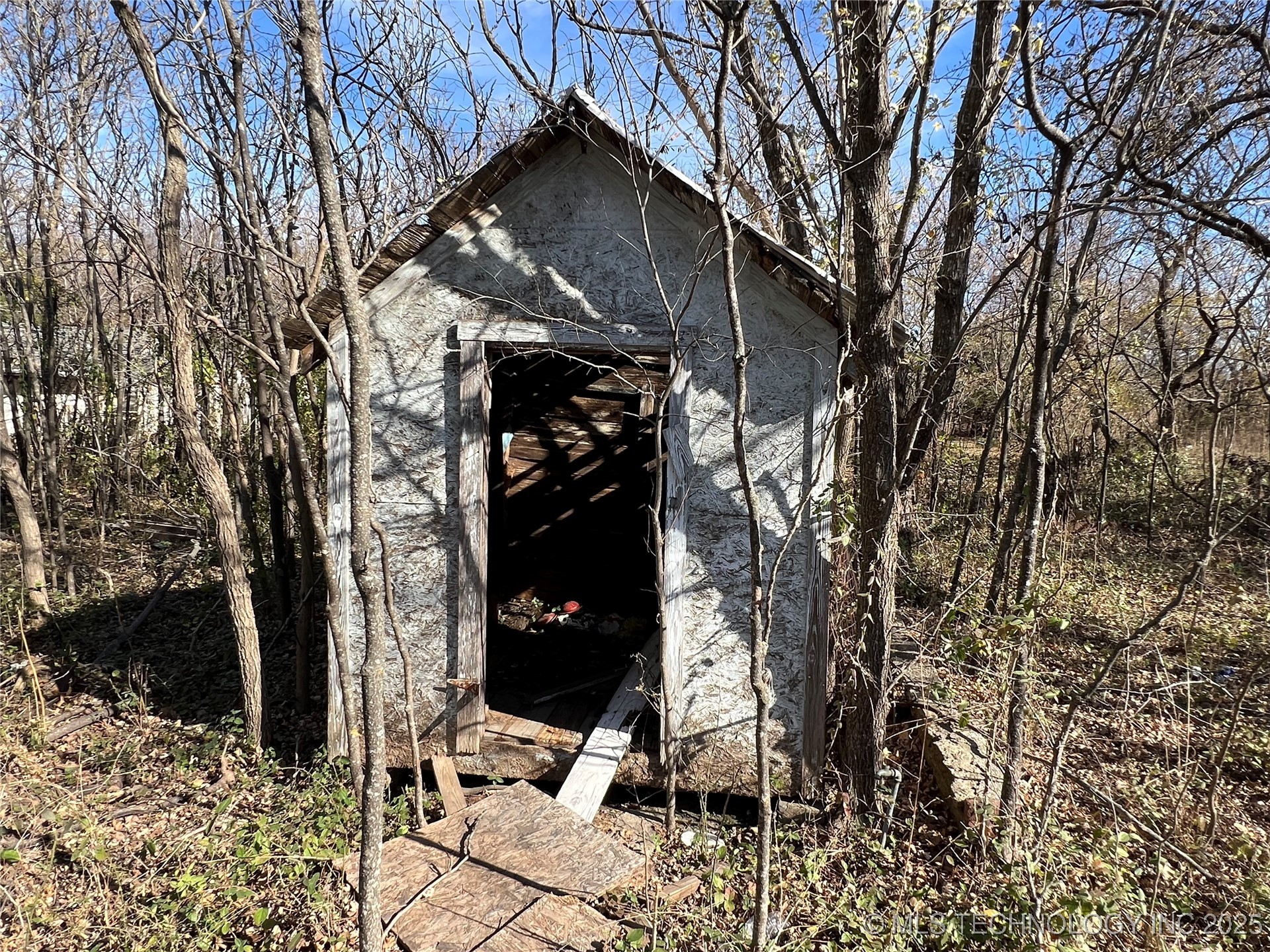 502 E 3rd Street E Property Photo 26