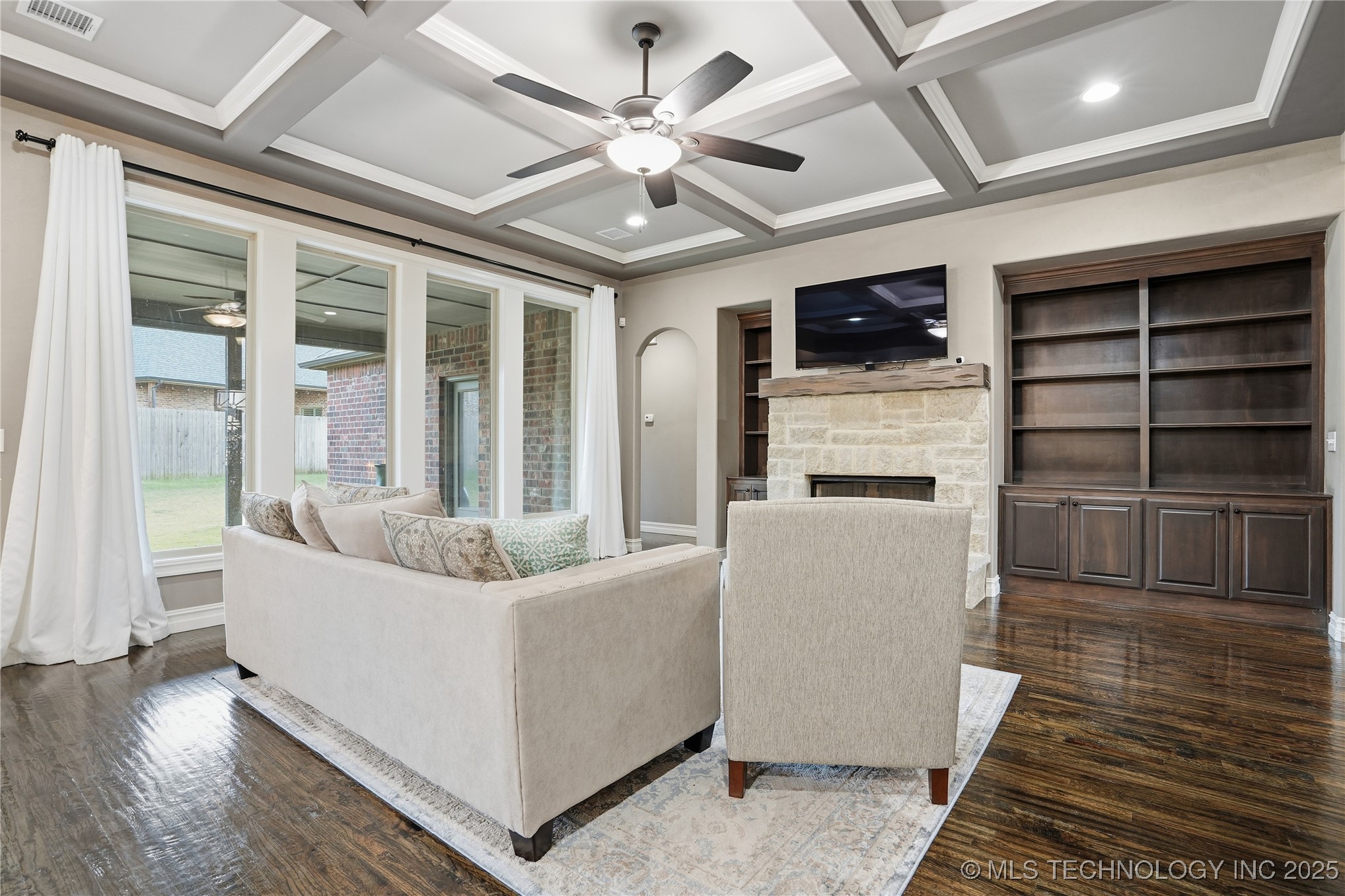 502 E 127th Place Property Photo 6