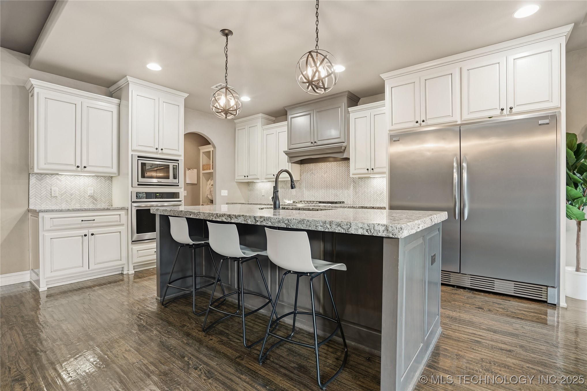 502 E 127th Place Property Photo 11