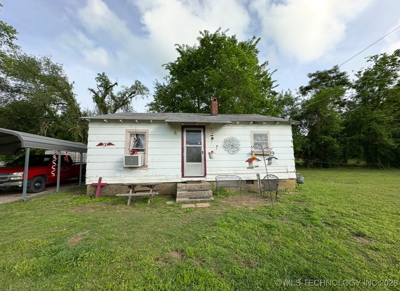 501 W Elm Street Property Photo 15