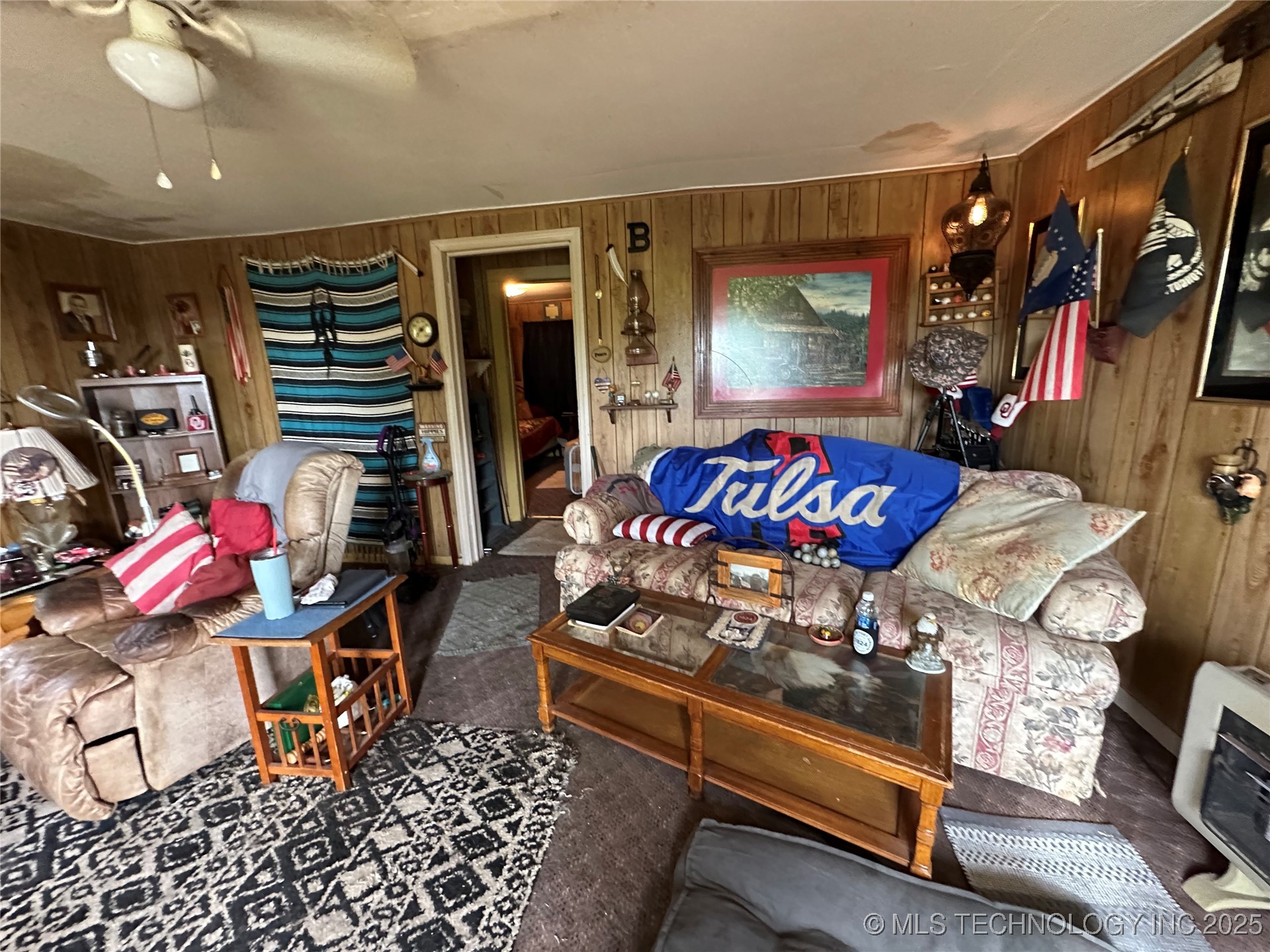 501 W Elm Street Property Photo 16