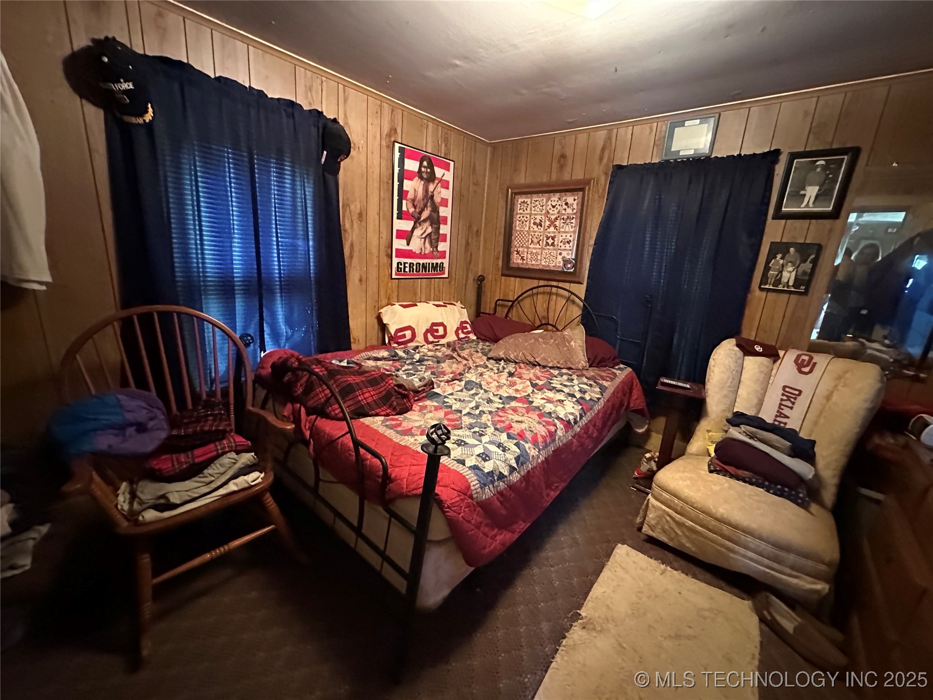 501 W Elm Street Property Photo 19