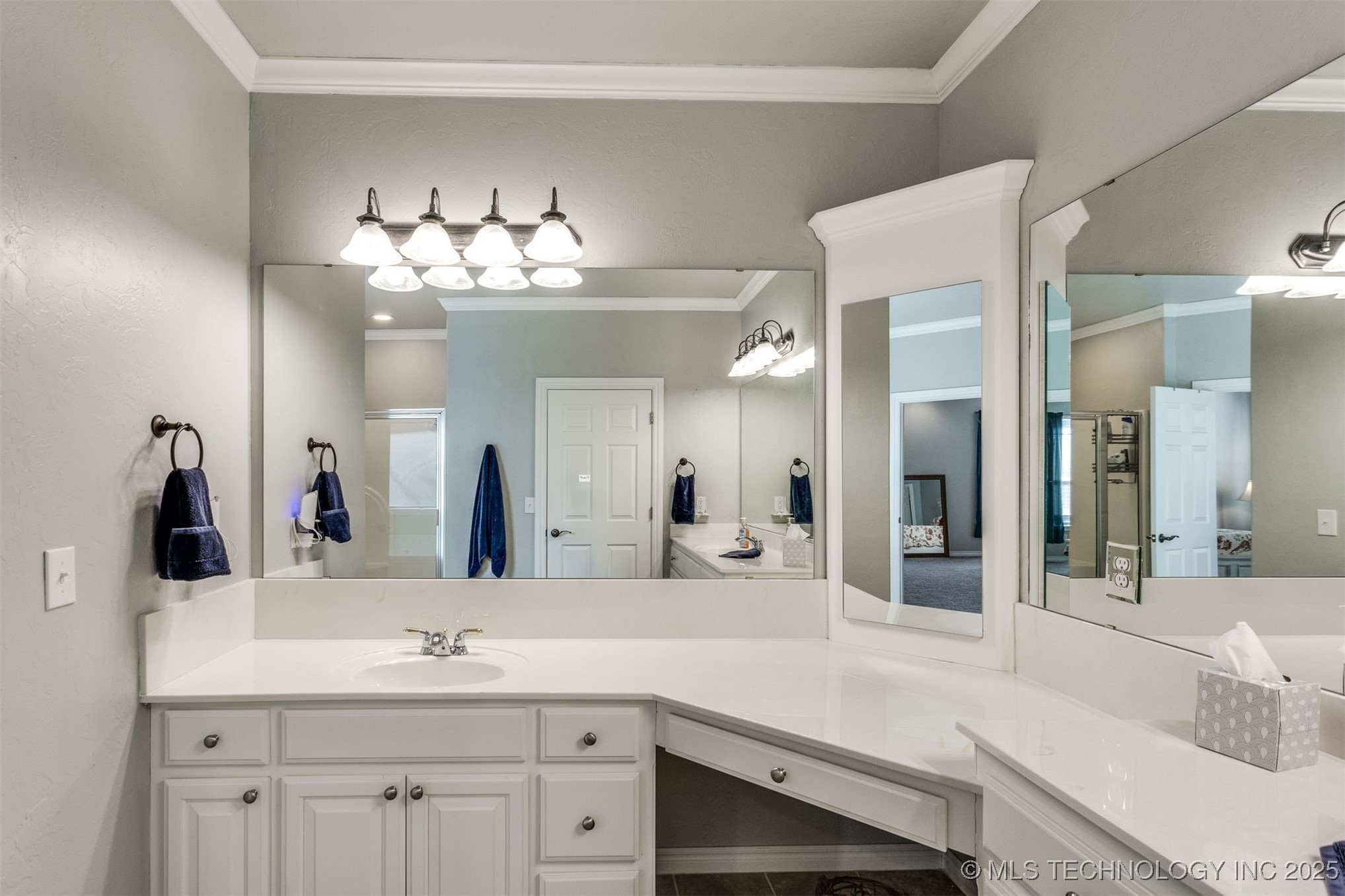 1262 Augusta Property Photo 21