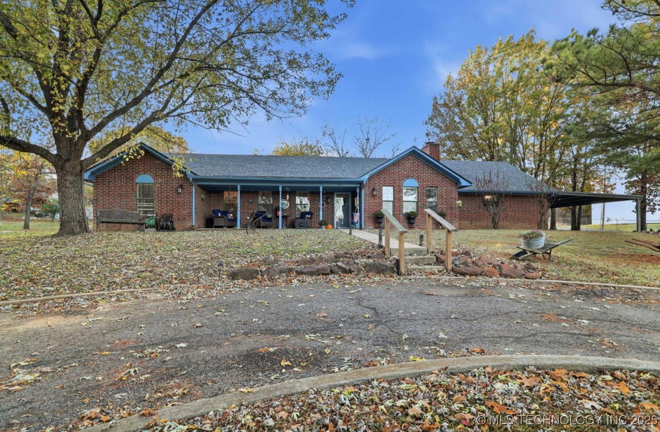 377 Mills Drive Property Photo 1