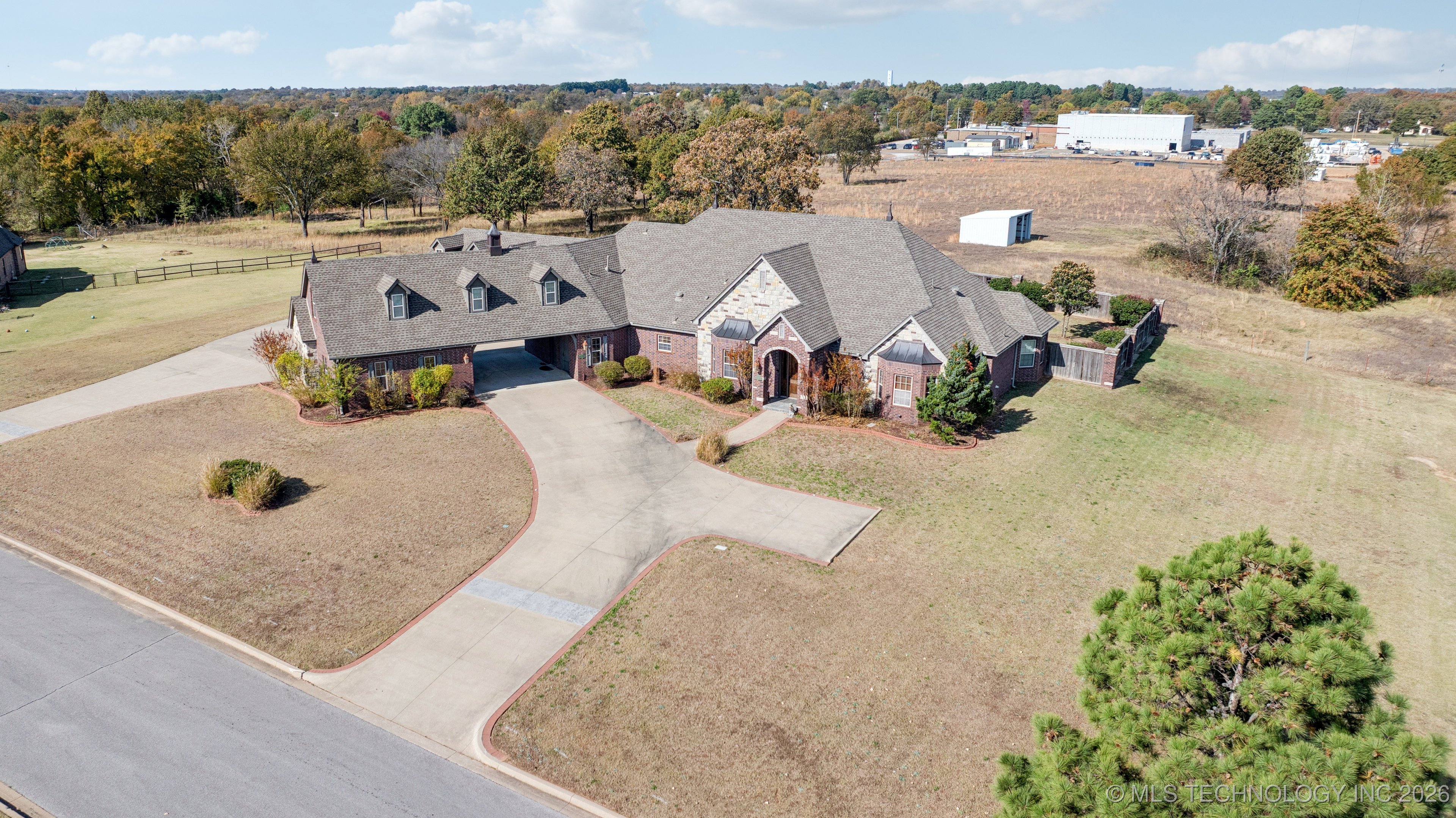 26961 E 134th Street S Property Photo 2