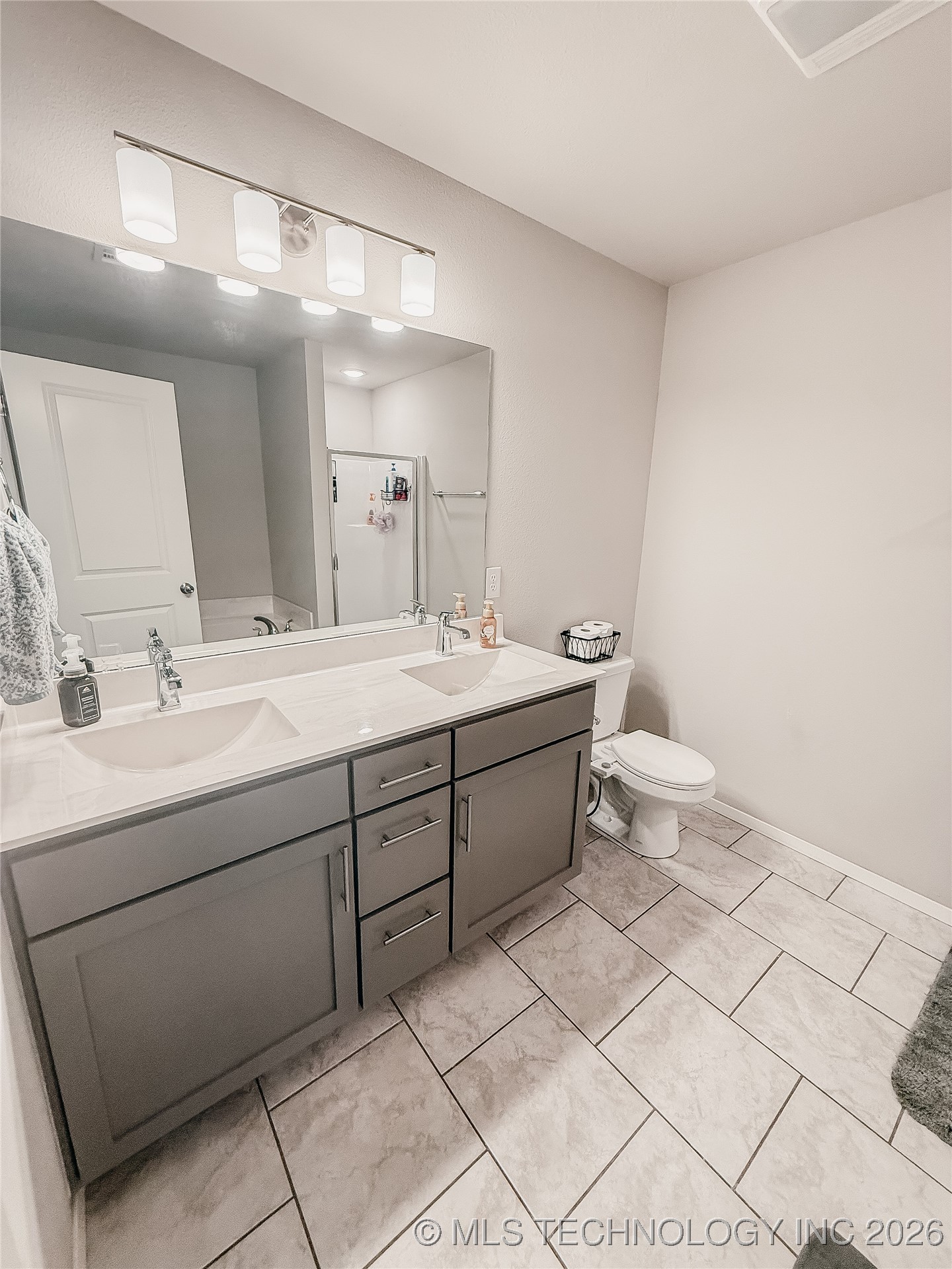 8601 N 76th Place E Property Photo 16