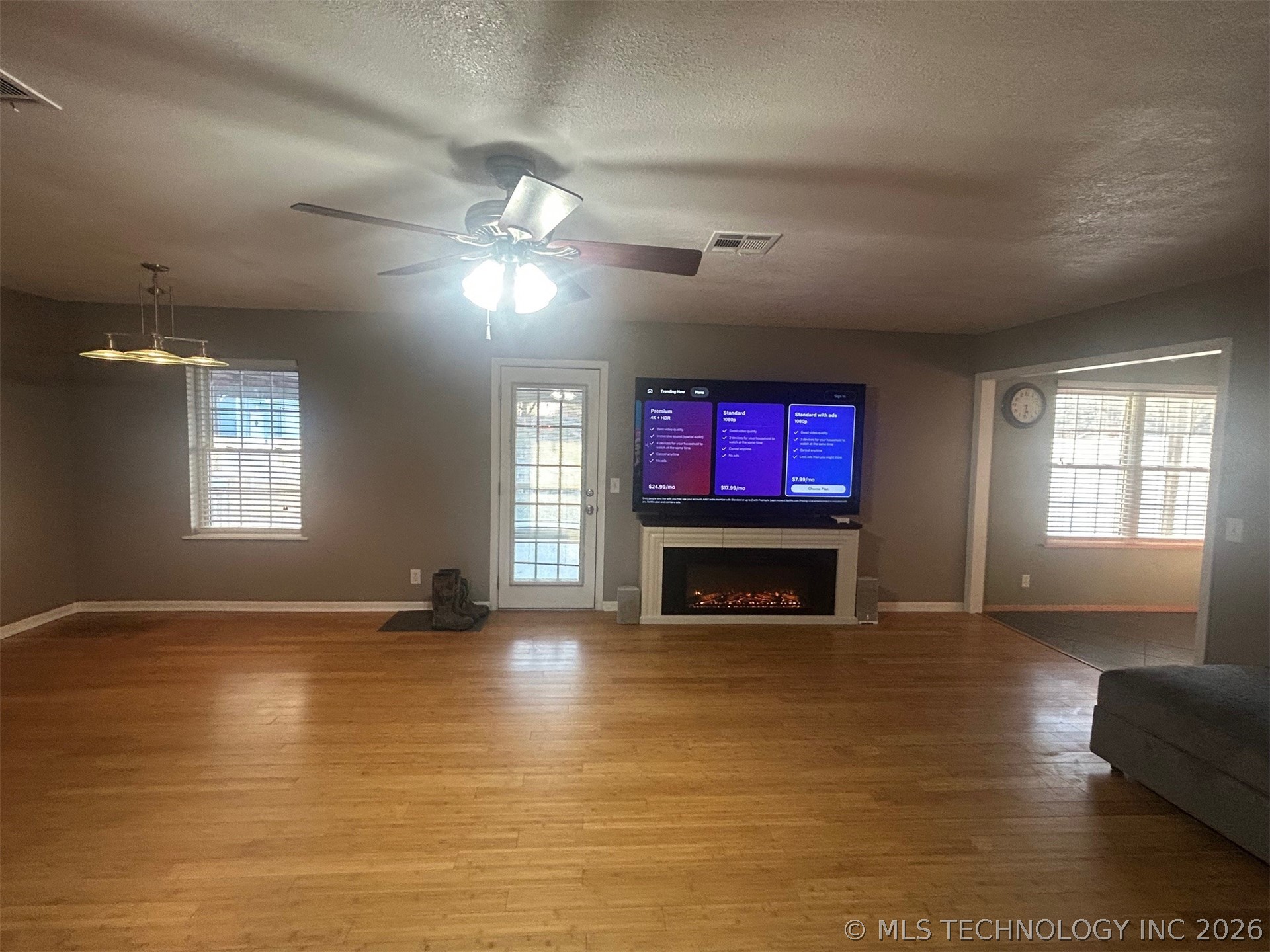 10302 S 237th East Avenue Property Photo 7