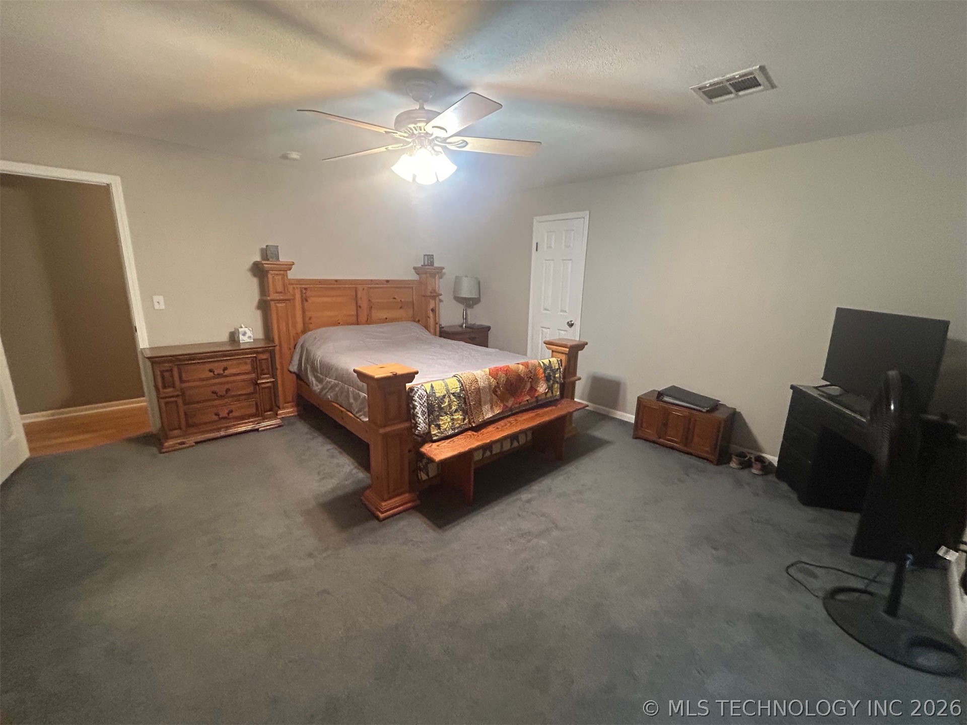 10302 S 237th East Avenue Property Photo 16