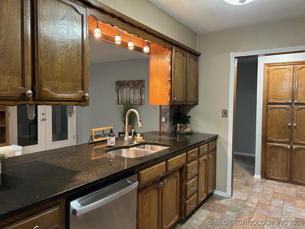 3133 Cardinal Drive Property Photo 7