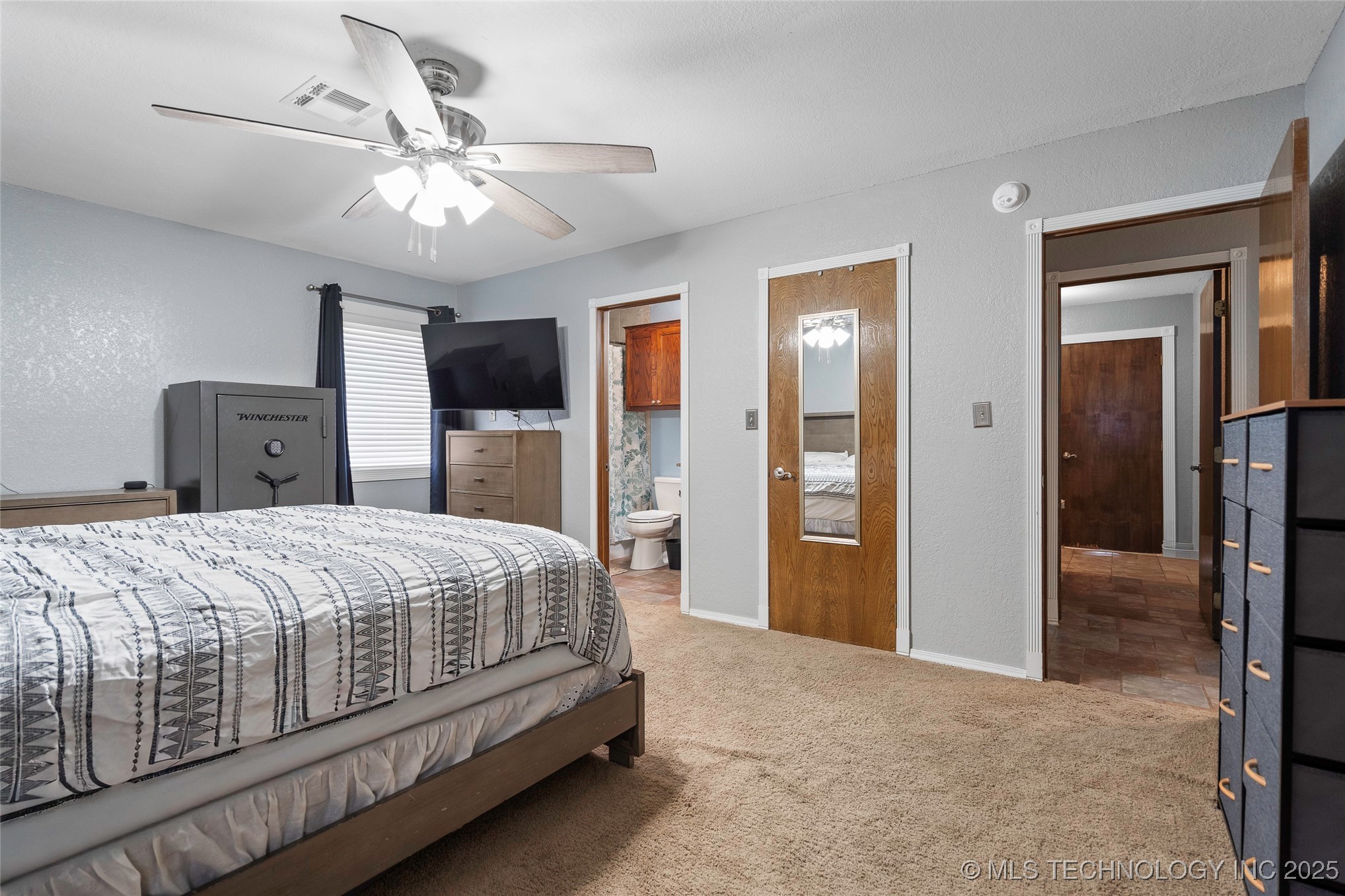 3133 Cardinal Drive Property Photo 14