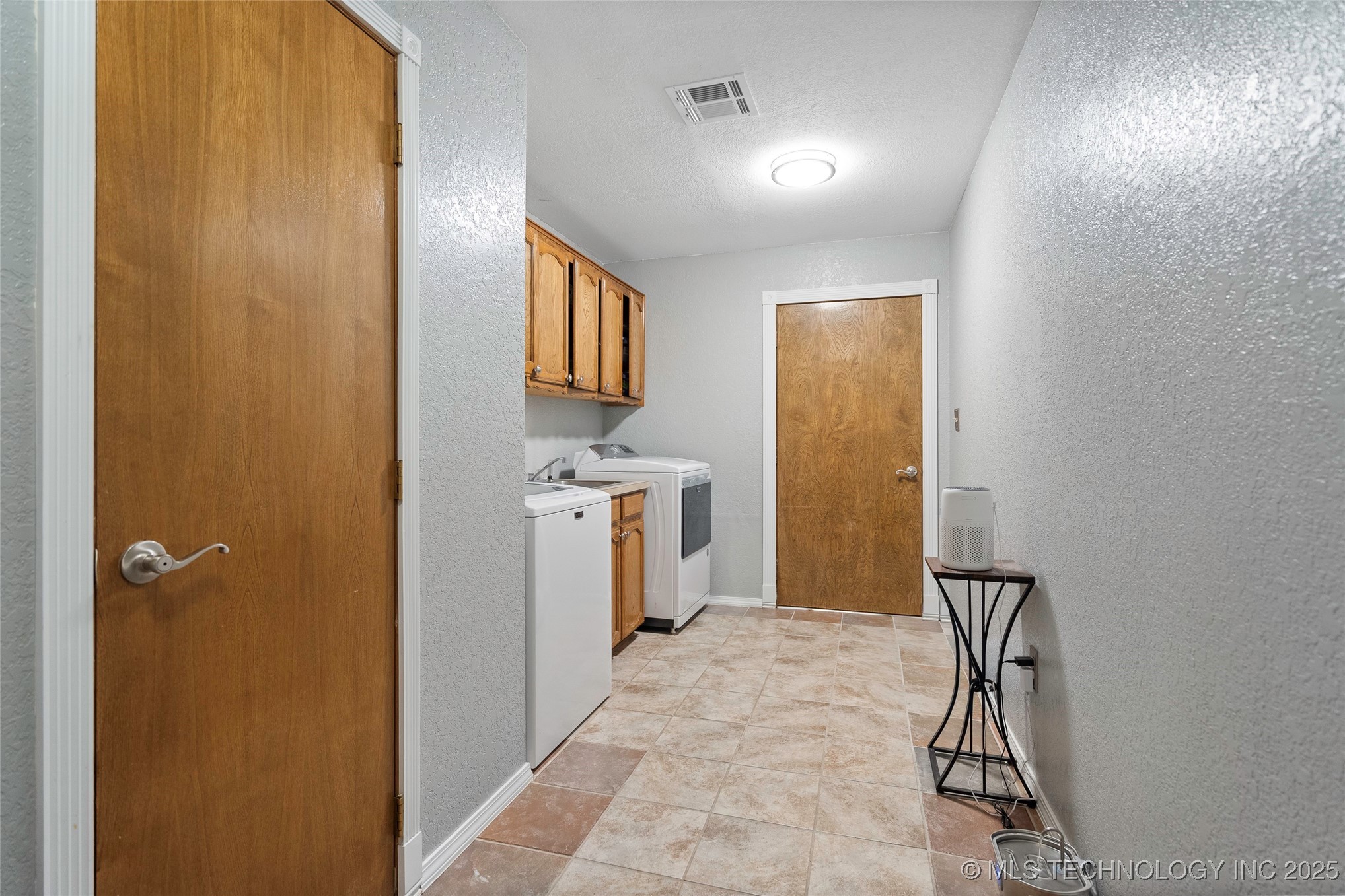 3133 Cardinal Drive Property Photo 28