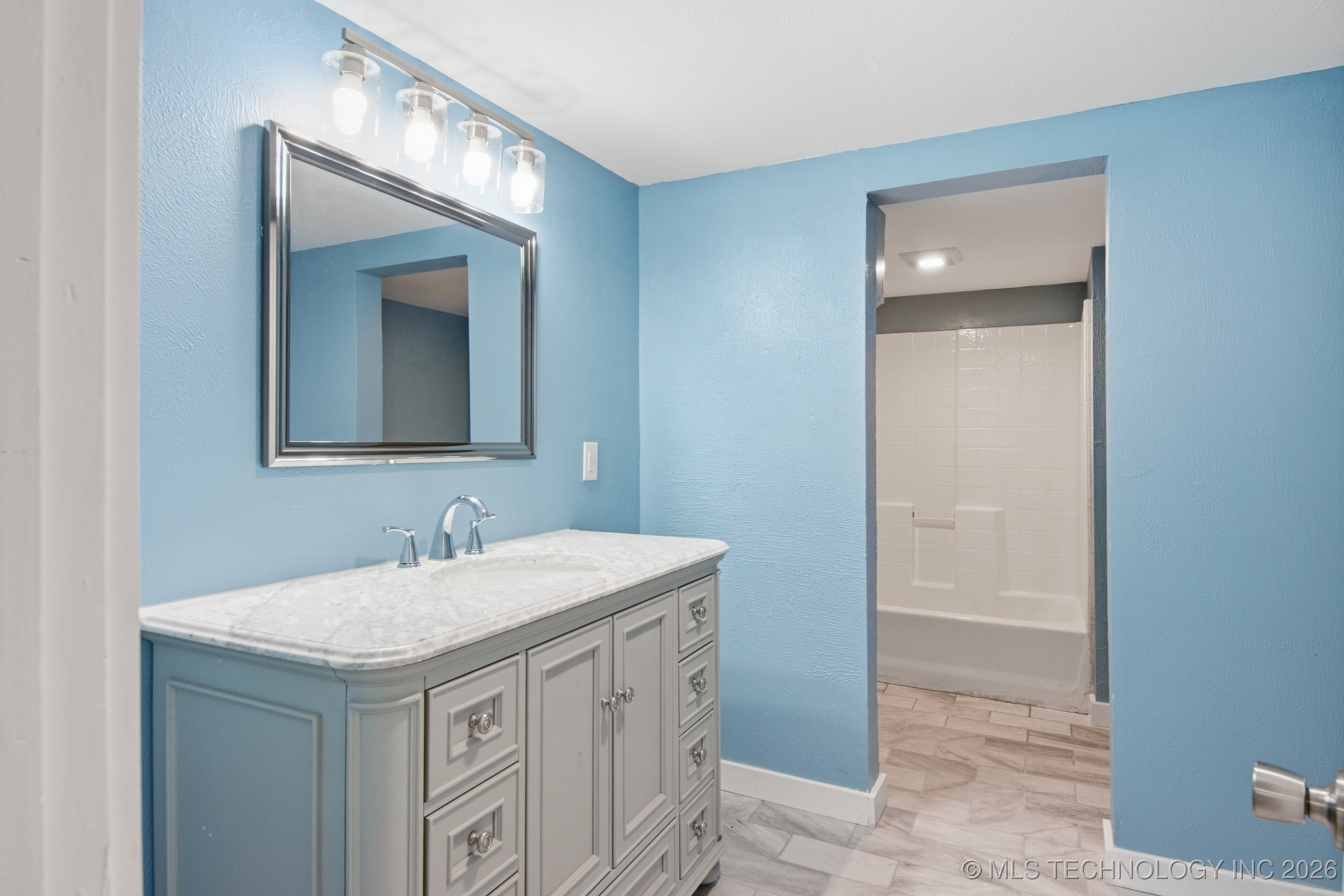 316 W 4th Street Property Photo 10