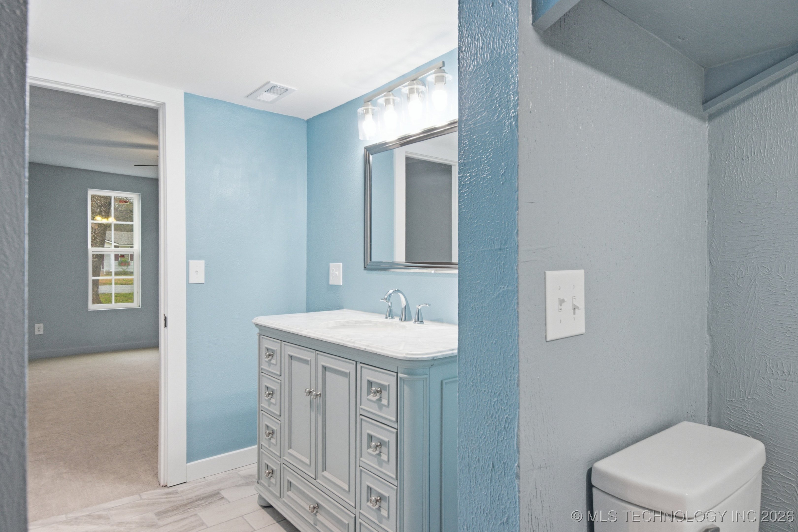 316 W 4th Street Property Photo 12