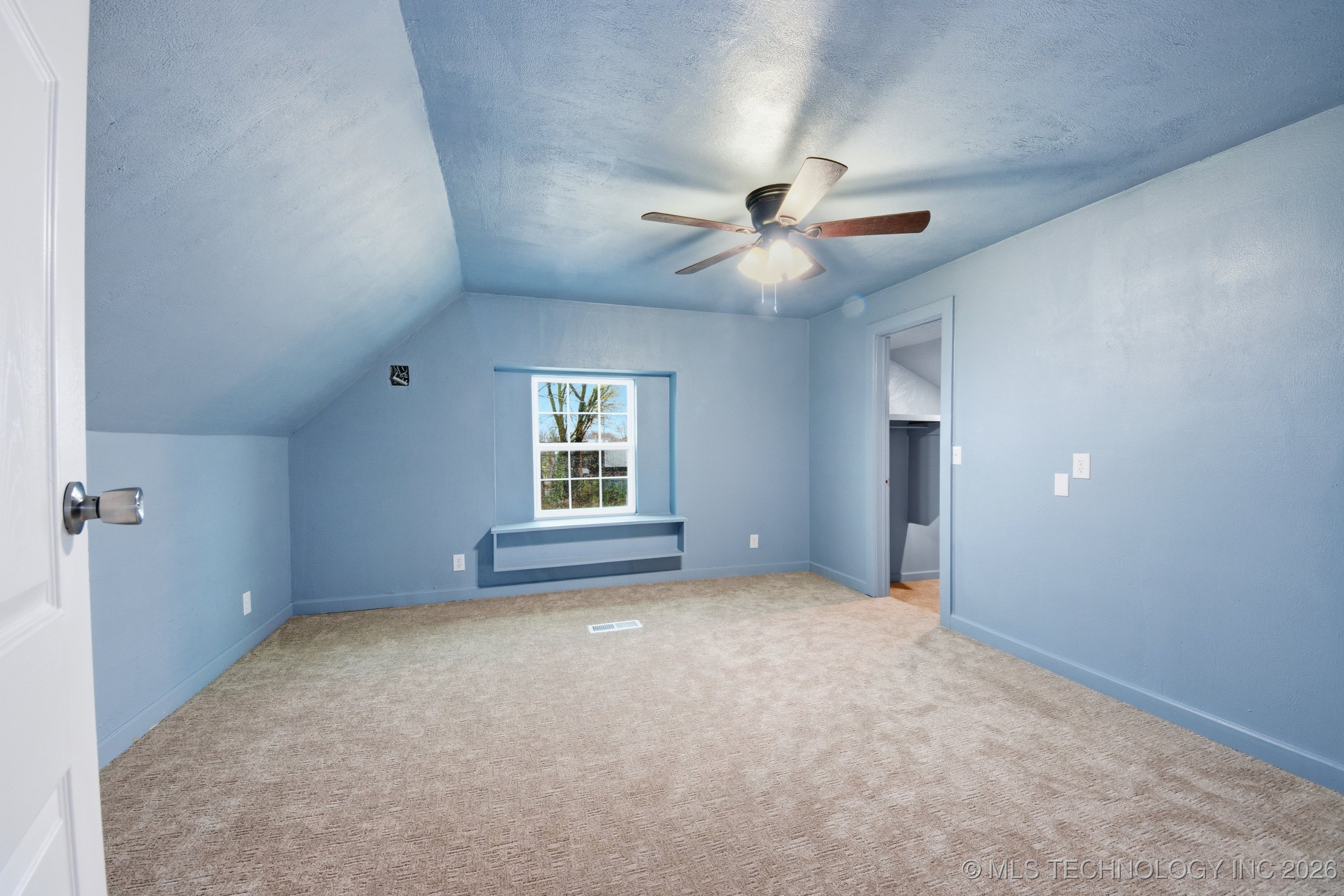 316 W 4th Street Property Photo 15