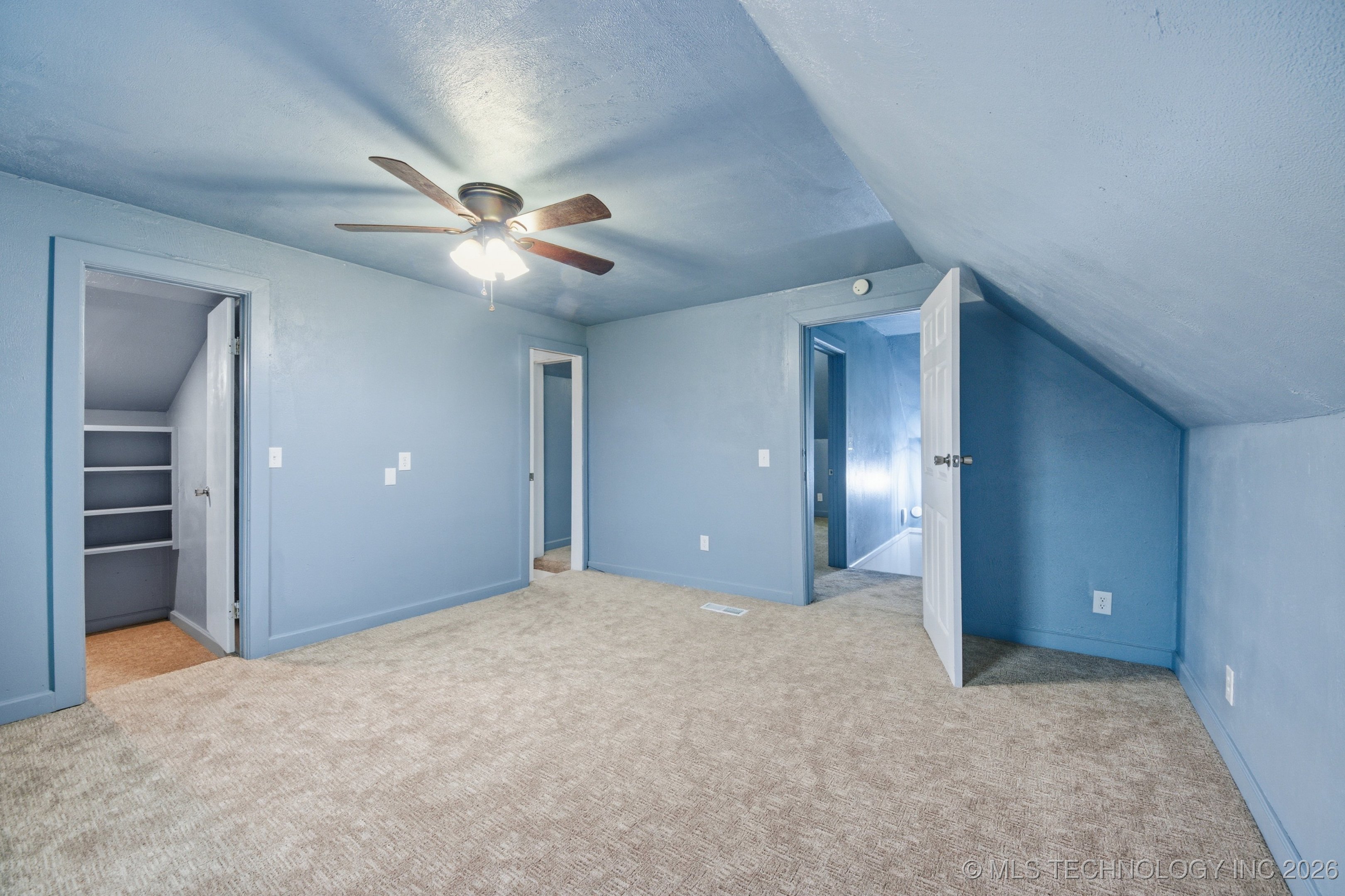 316 W 4th Street Property Photo 16