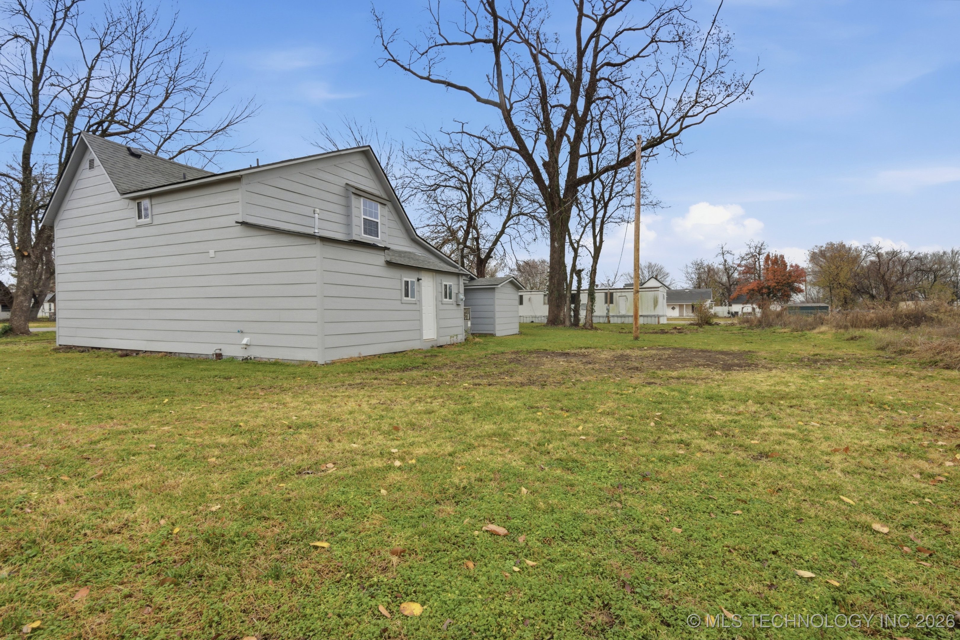 316 W 4th Street Property Photo 22